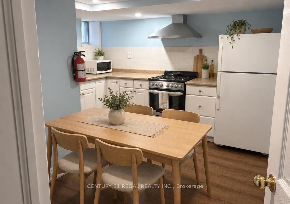 2640 Lake Shore Boulevard W, Toronto, ON M8V 1G4 photo 4