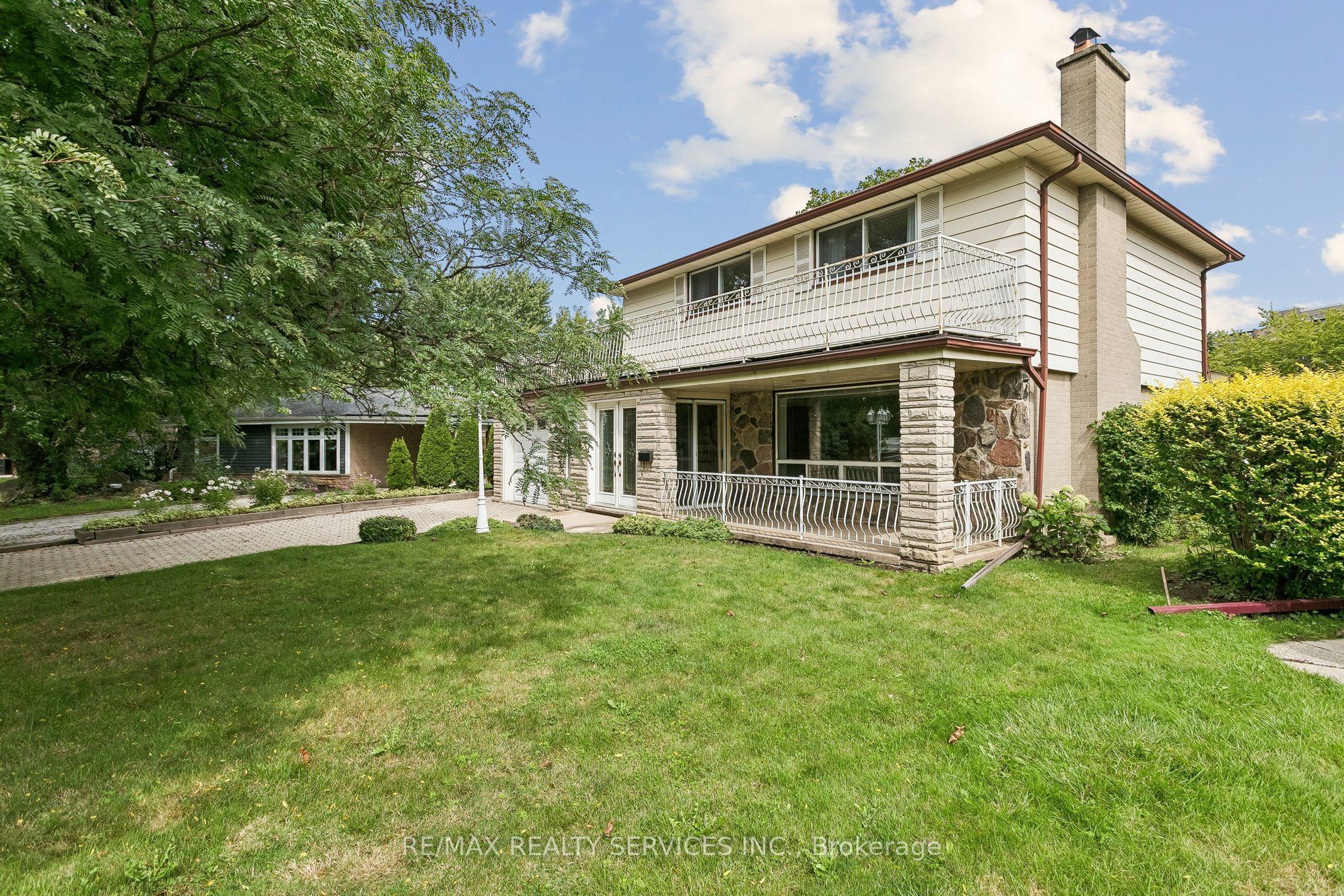43 Allendale Road, Brampton, ON L6W 2Y7 photo 4