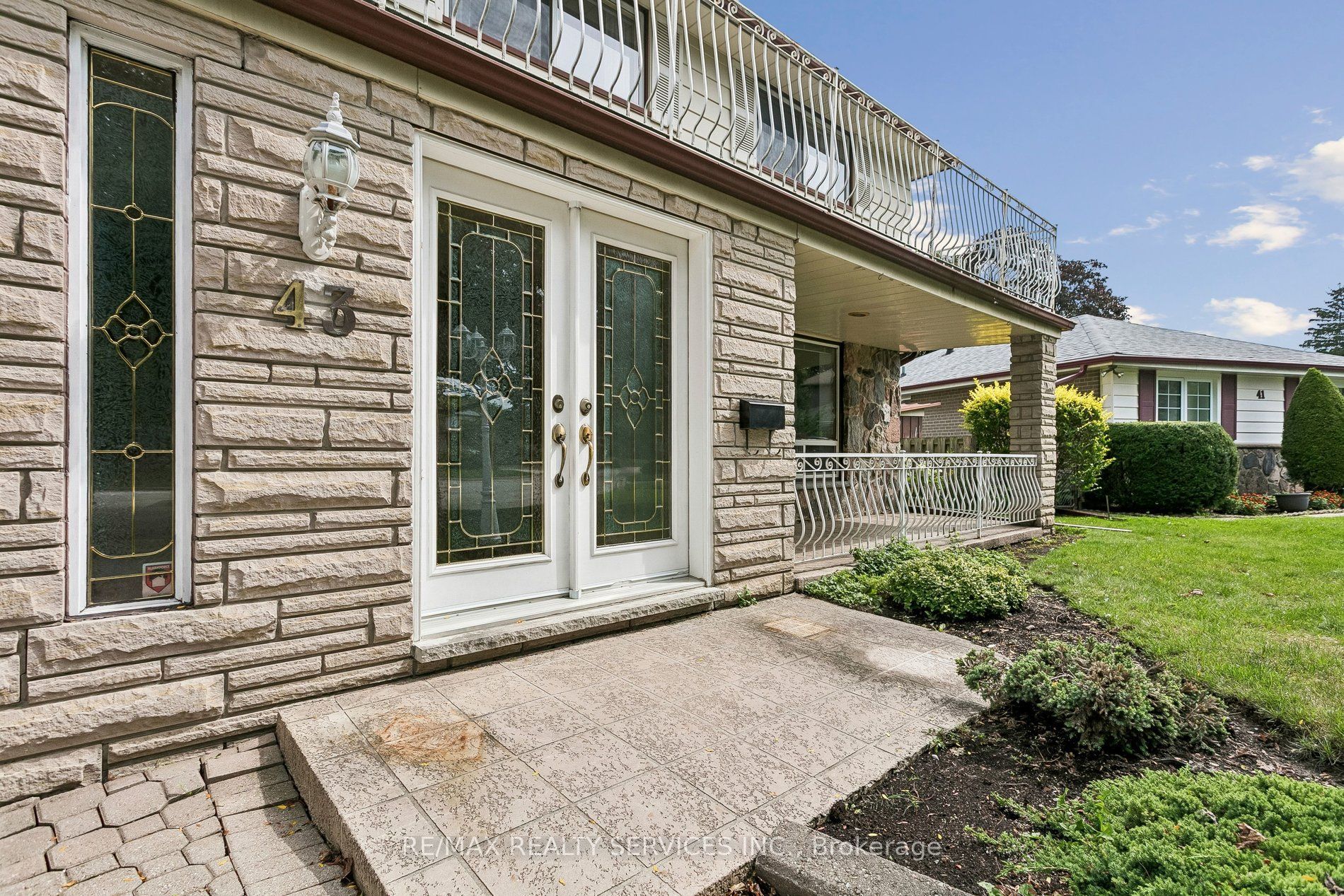43 Allendale Road, Brampton, ON L6W 2Y7 photo 5