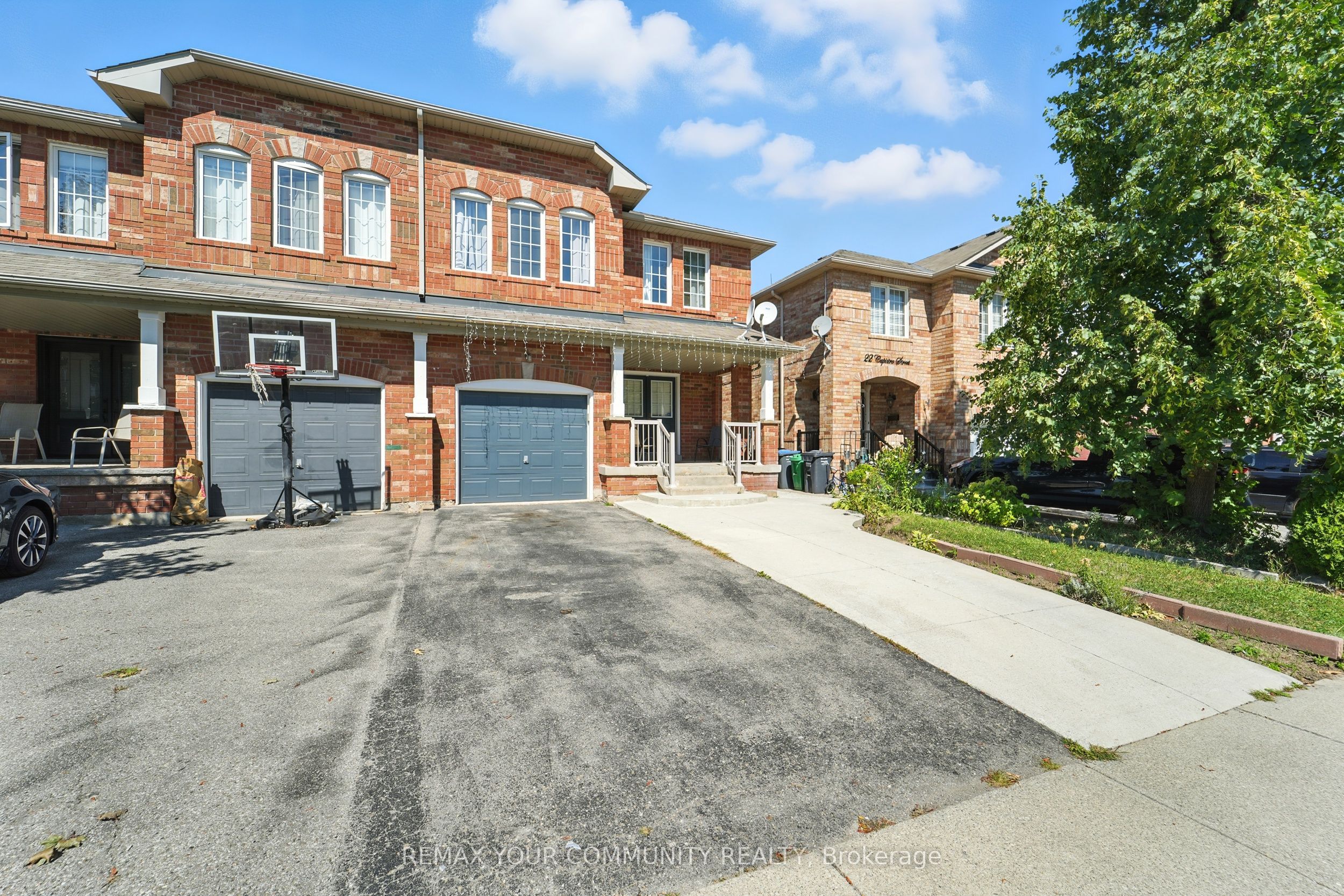 20 Capistro Street E, Brampton, ON L7A 3H7 photo 4
