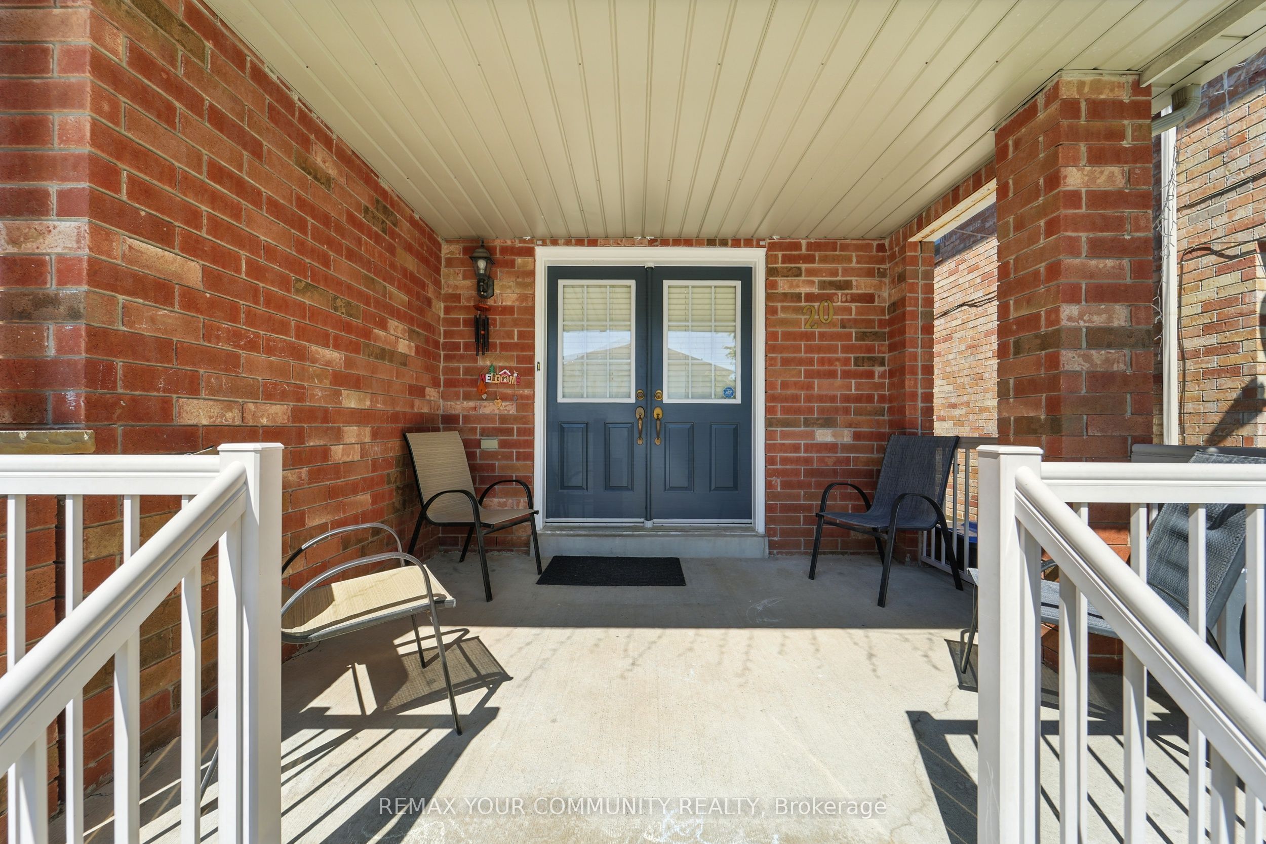20 Capistro Street E, Brampton, ON L7A 3H7 photo 5