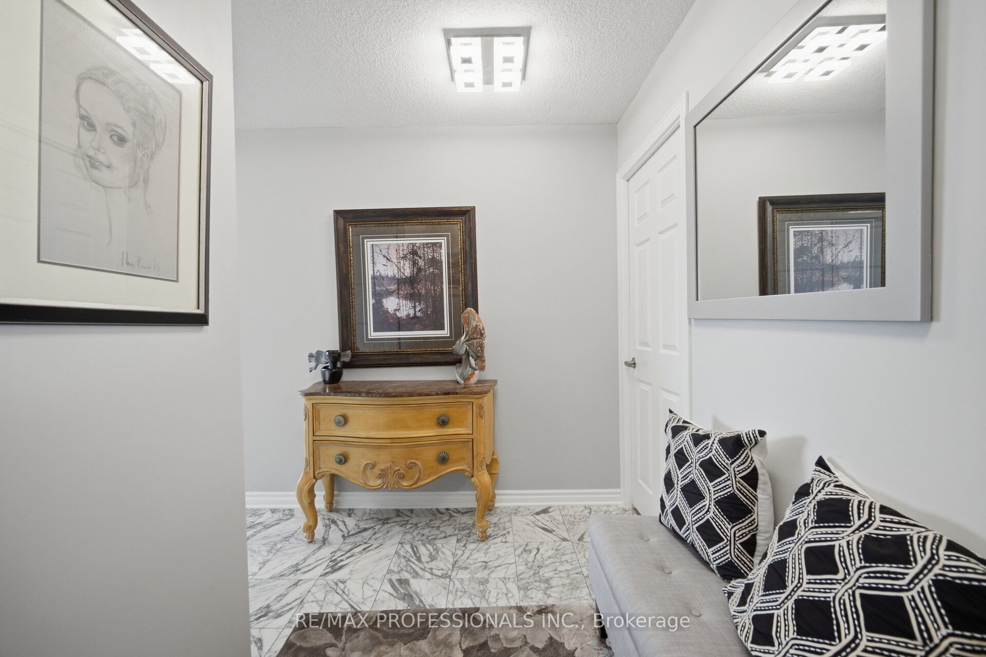 1 Aberfoyle Crescent 1411, Toronto, ON M8X 2X8 photo 5