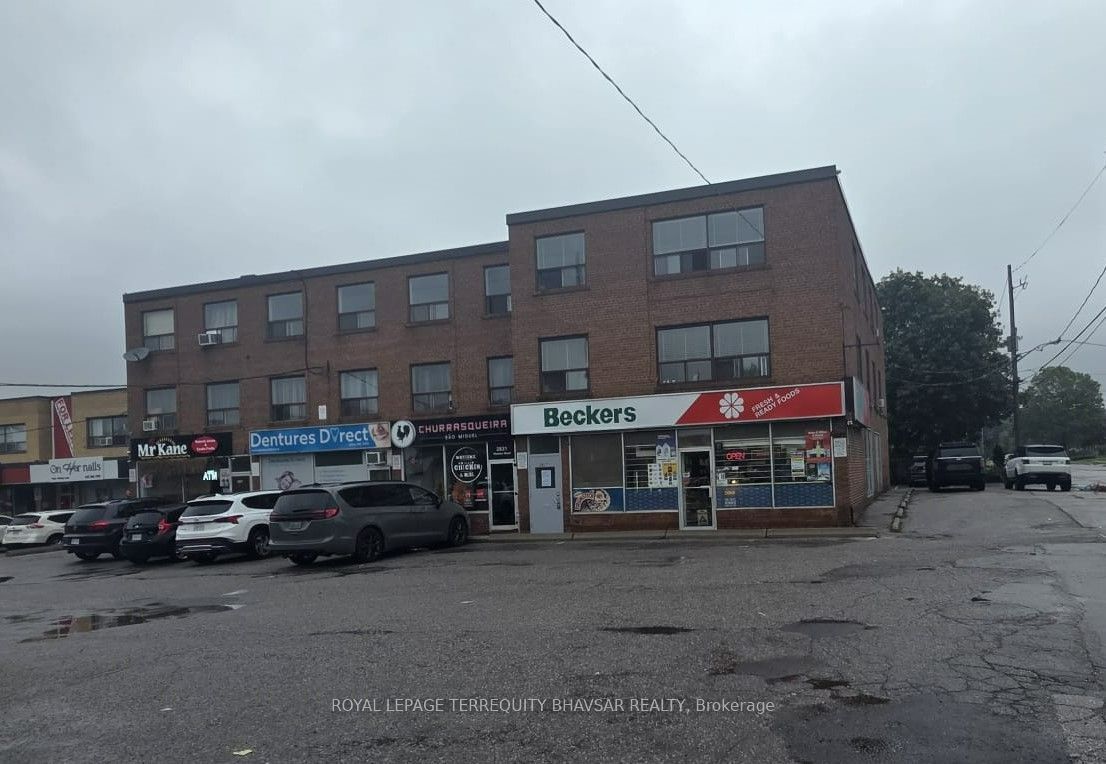 2827 Weston Road 1, Toronto, ON M9M 2S1 photo 3