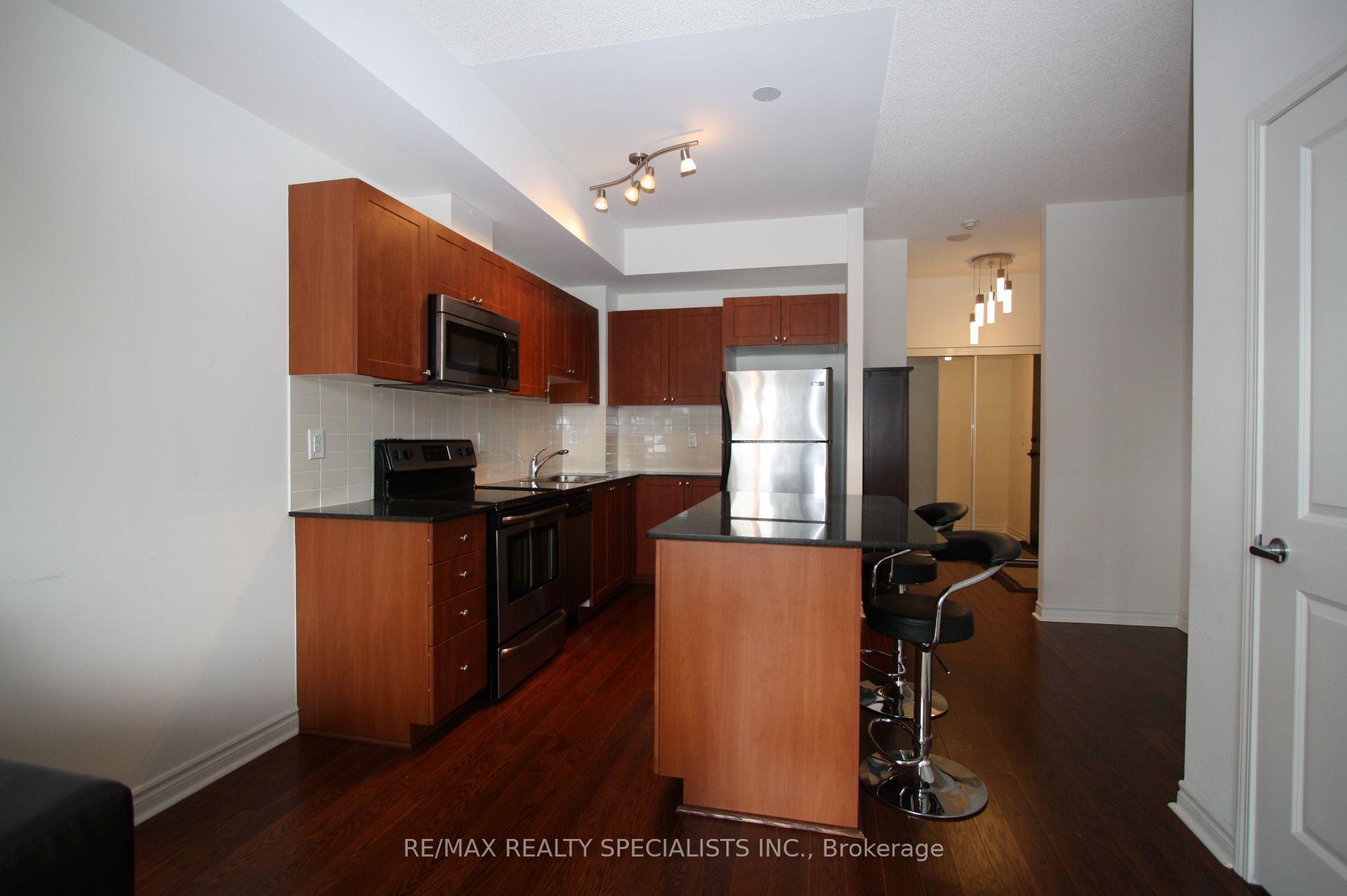 385 Prince Of Wales Drive 1606, Mississauga, ON L5B 0C6 photo 2