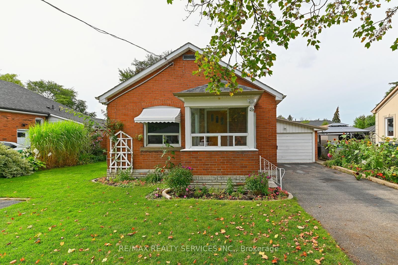 54 Woodward Avenue, Brampton, ON L6V 1K4 photo 3