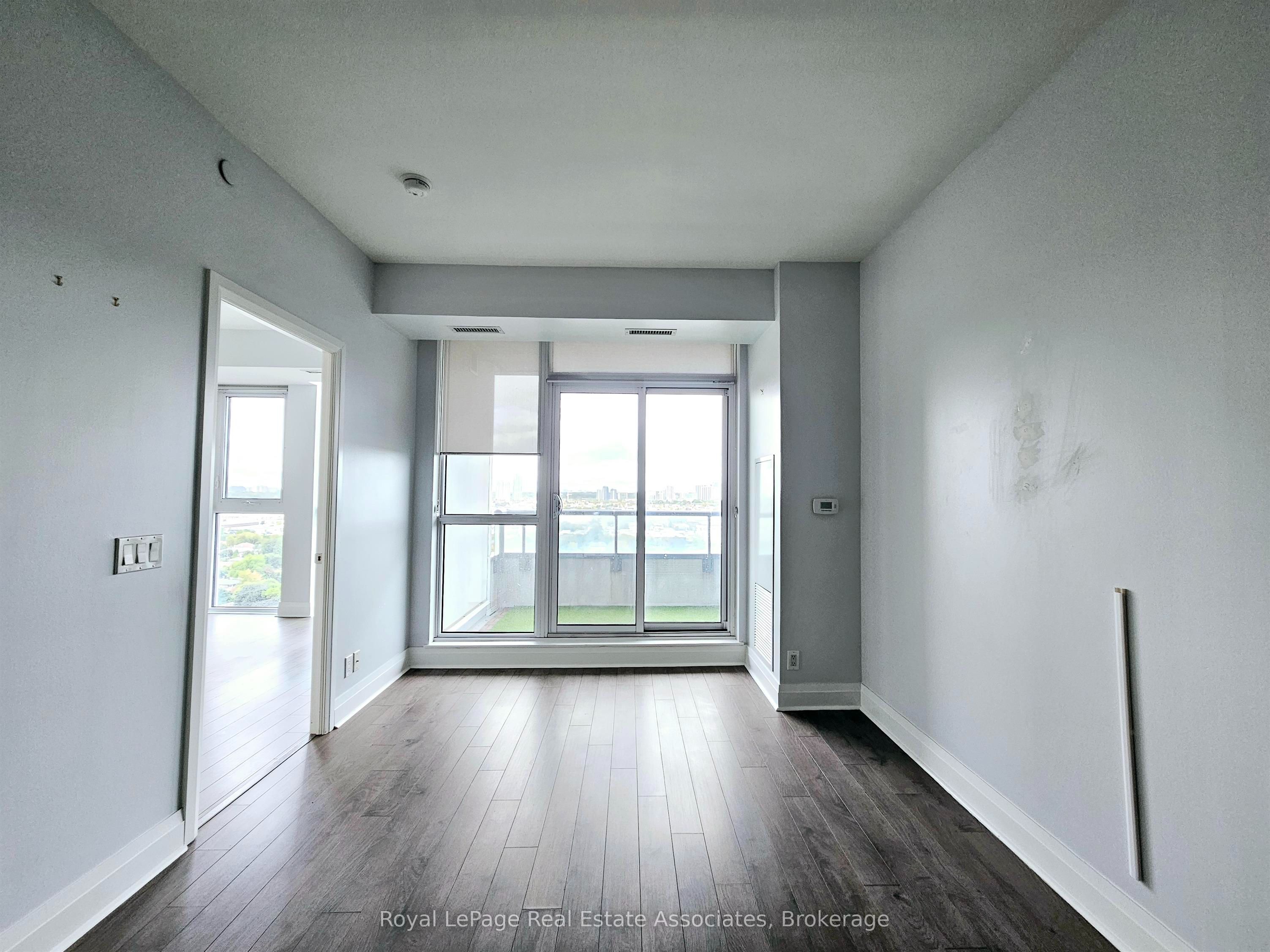 15 Zorra Street 1810, Toronto, ON M8Z 0C1