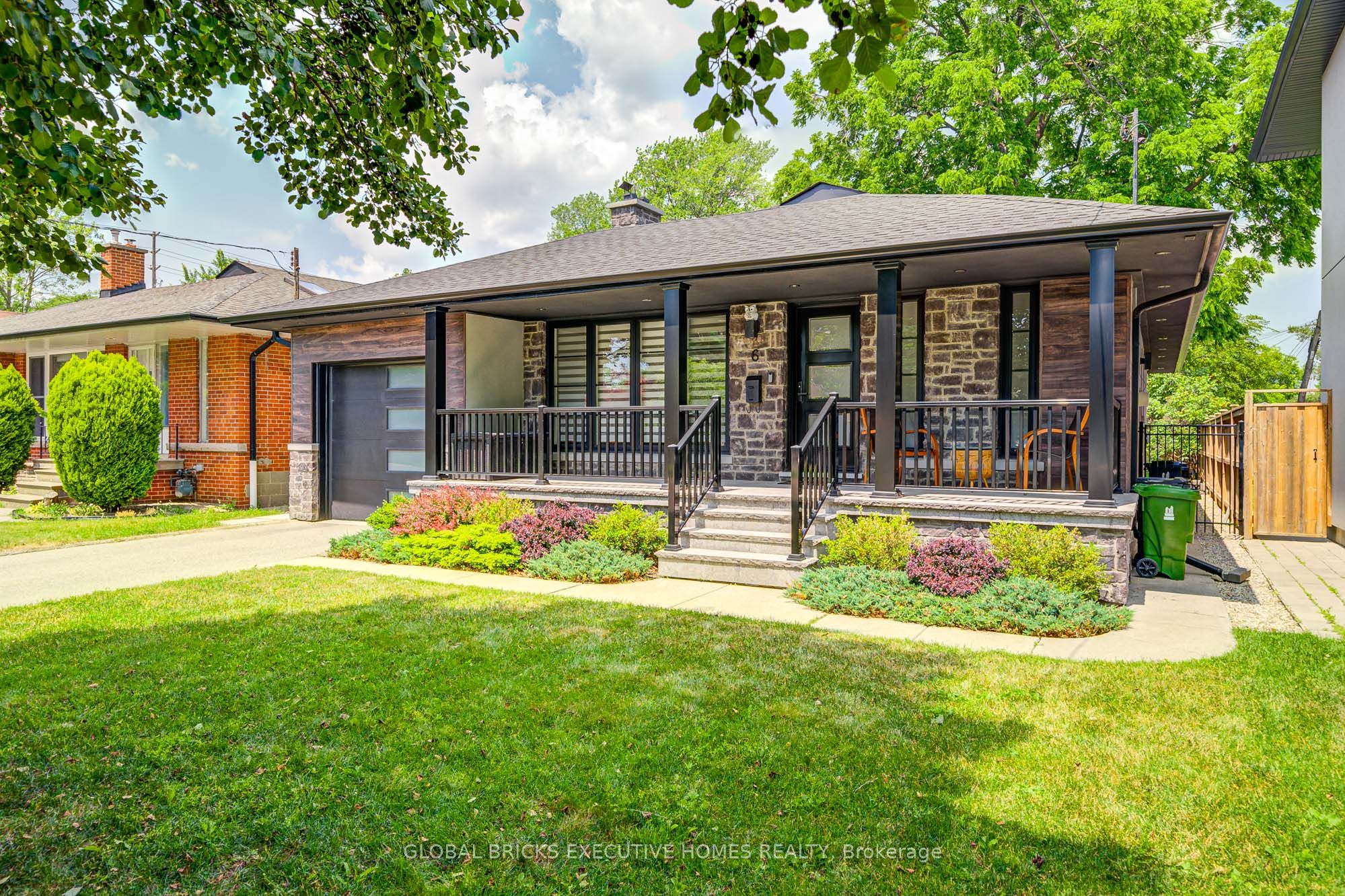 6 Cardigan Road, Toronto, ON M8Z 2V9 photo 2