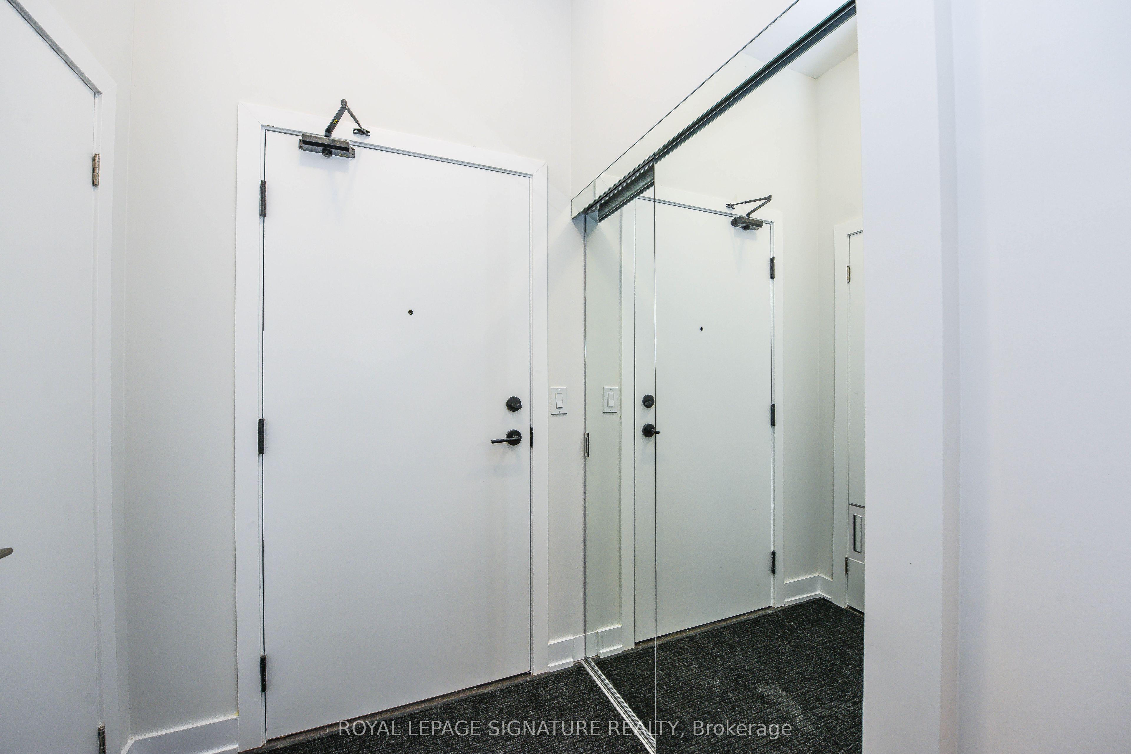 430 E Square One Drive E 505, Mississauga, ON L5B 0L6 photo 5