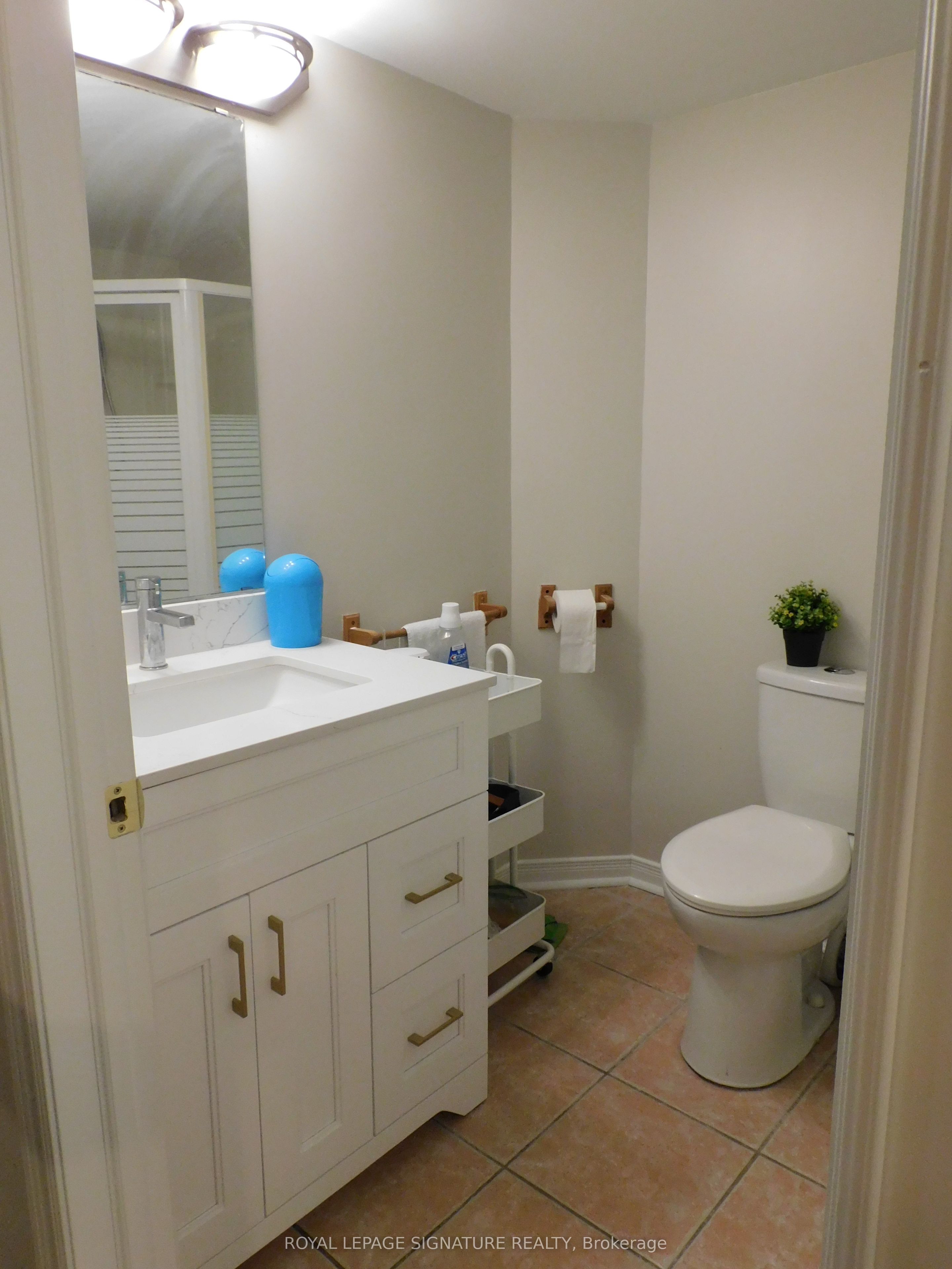1132 Queen Street W, Mississauga, ON L5H 4K2 photo 5