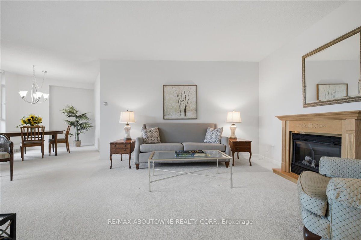 5250 Lakeshore Road 401, Burlington, ON L7L 5L2 photo 4