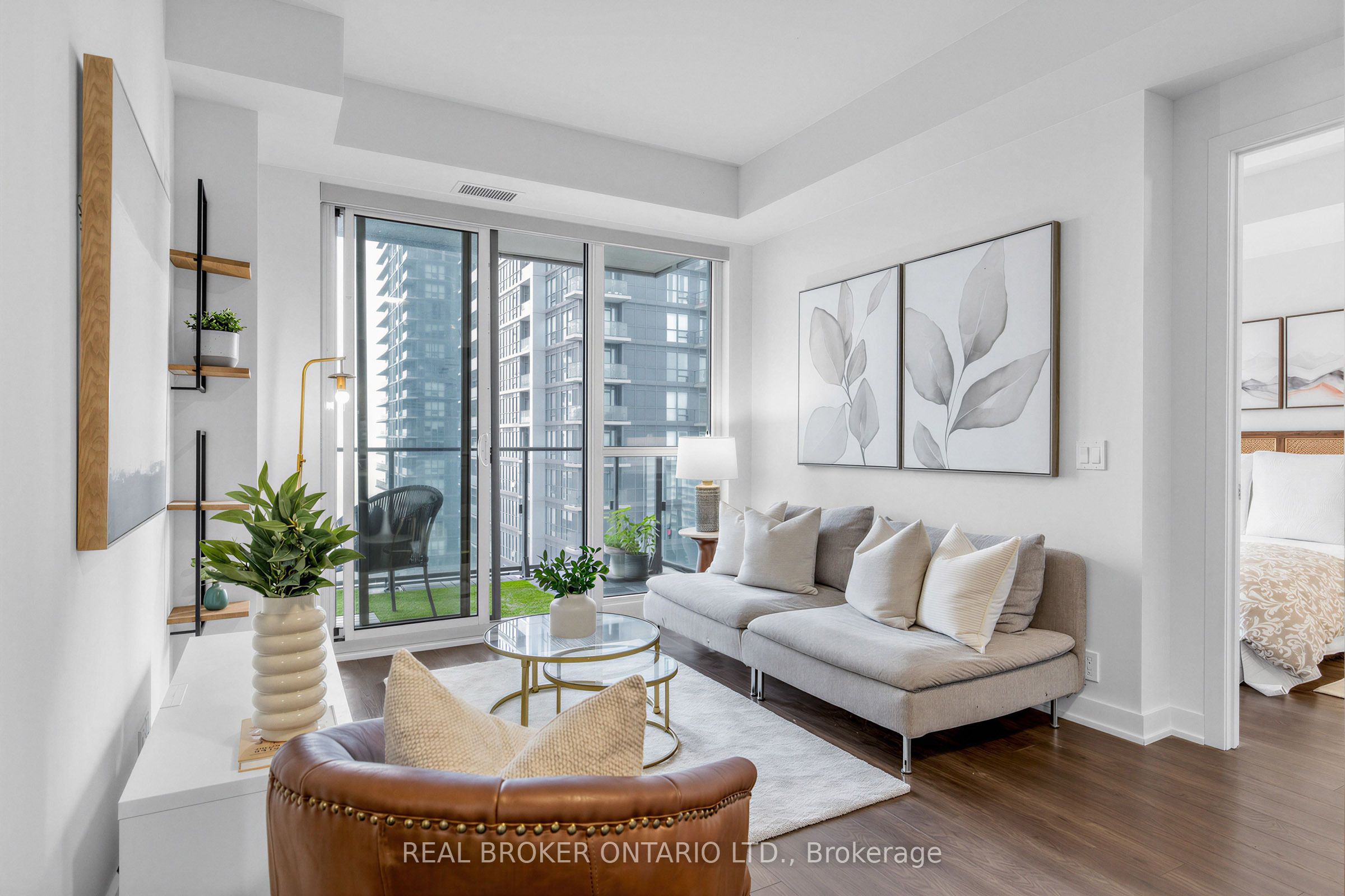 10 Park Lawn Road 1910, Toronto, ON M8V 0H9 photo 3