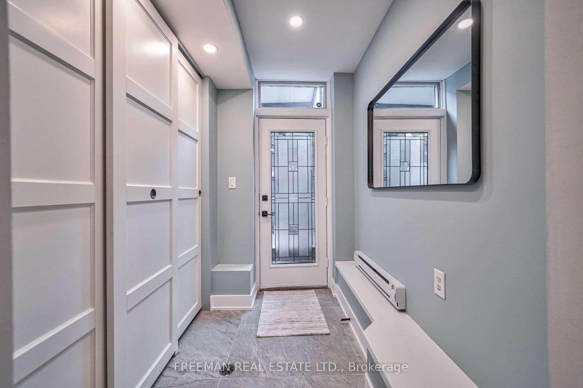 351 Windermere Avenue B, Toronto, ON M6S 3L1 photo 2