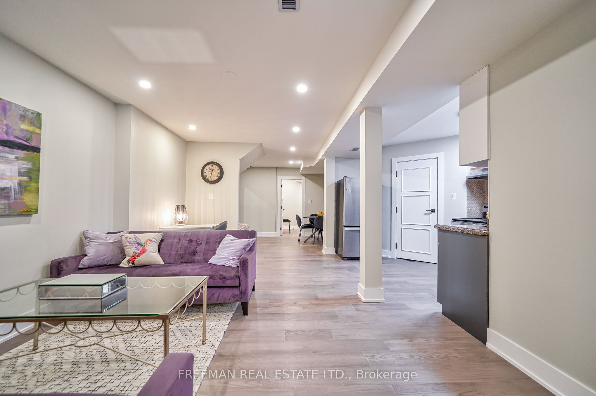 351 Windermere Avenue B, Toronto, ON M6S 3L1 photo 3