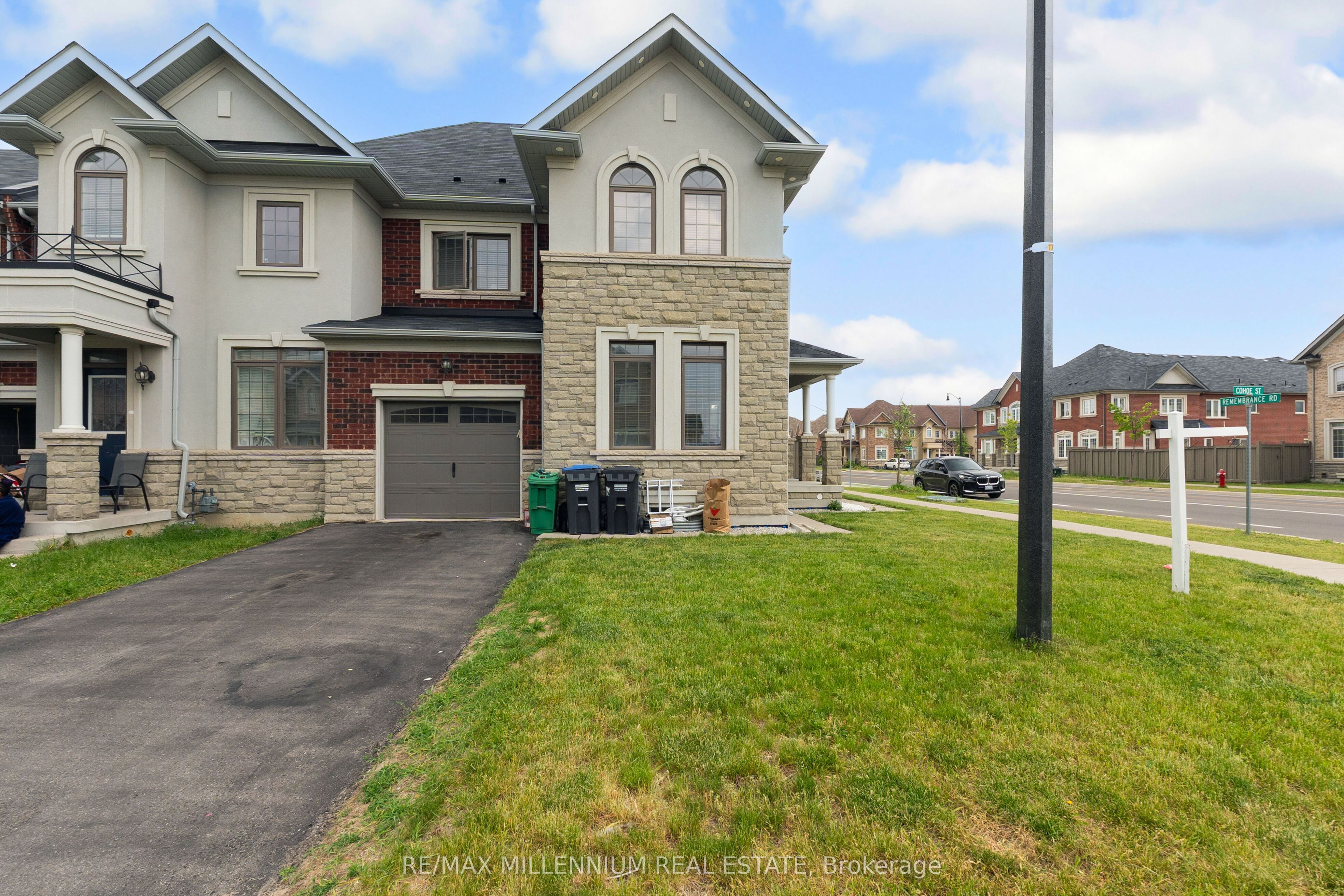366 Remembrance Road, Brampton, ON L7A 0C3 photo 2