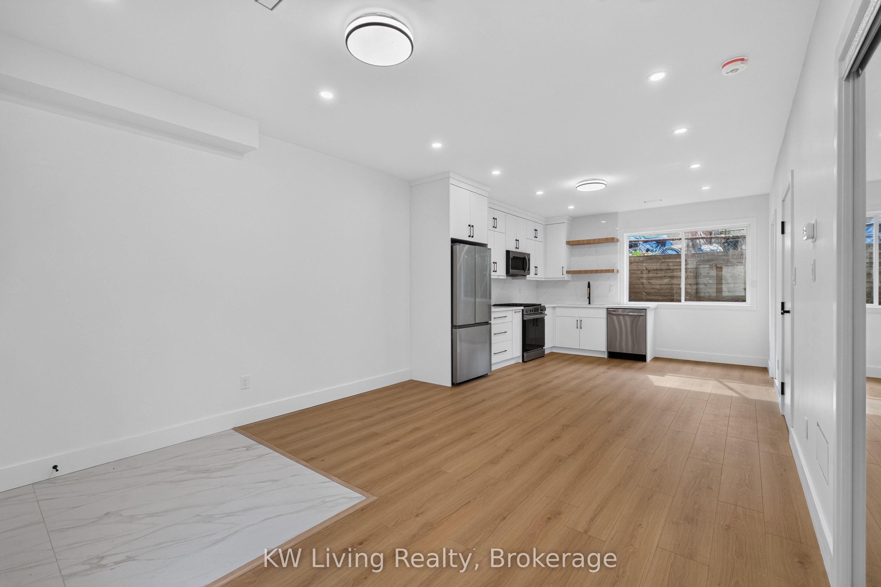 484 Westmount Ave Avenue Garden Suite, Toronto, ON M6E 3N5 photo 4