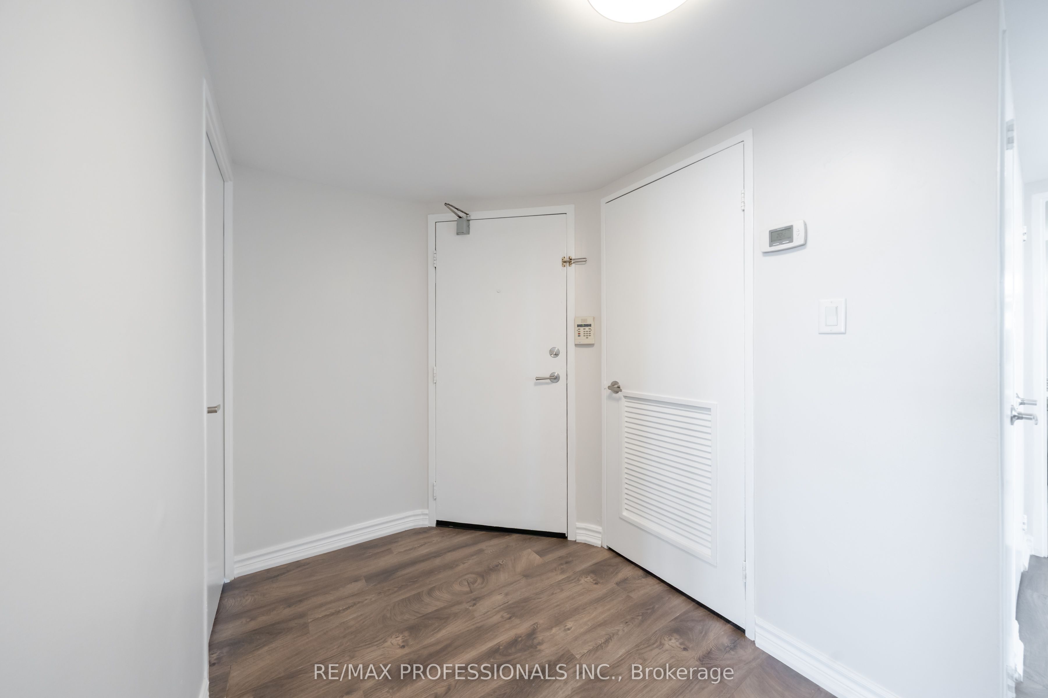 1333 Bloor Street 1204, Mississauga, ON L4Y 3T6 photo 5