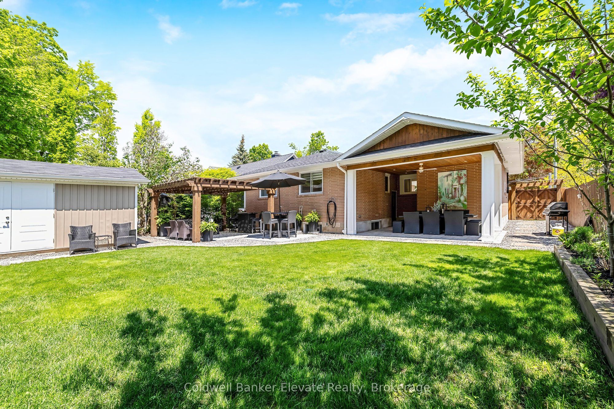 21 Market Street, Halton Hills, ON L7G 3B9 photo 2
