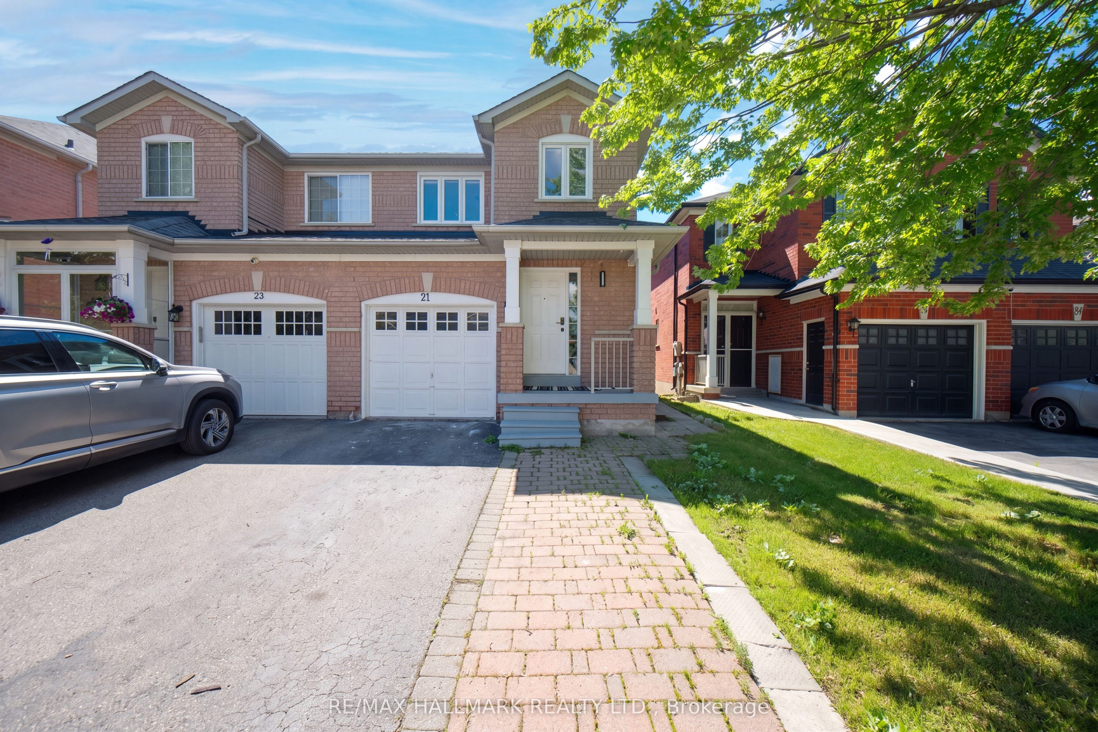 21 Penguin Lane, Brampton, ON L6R 2C1
