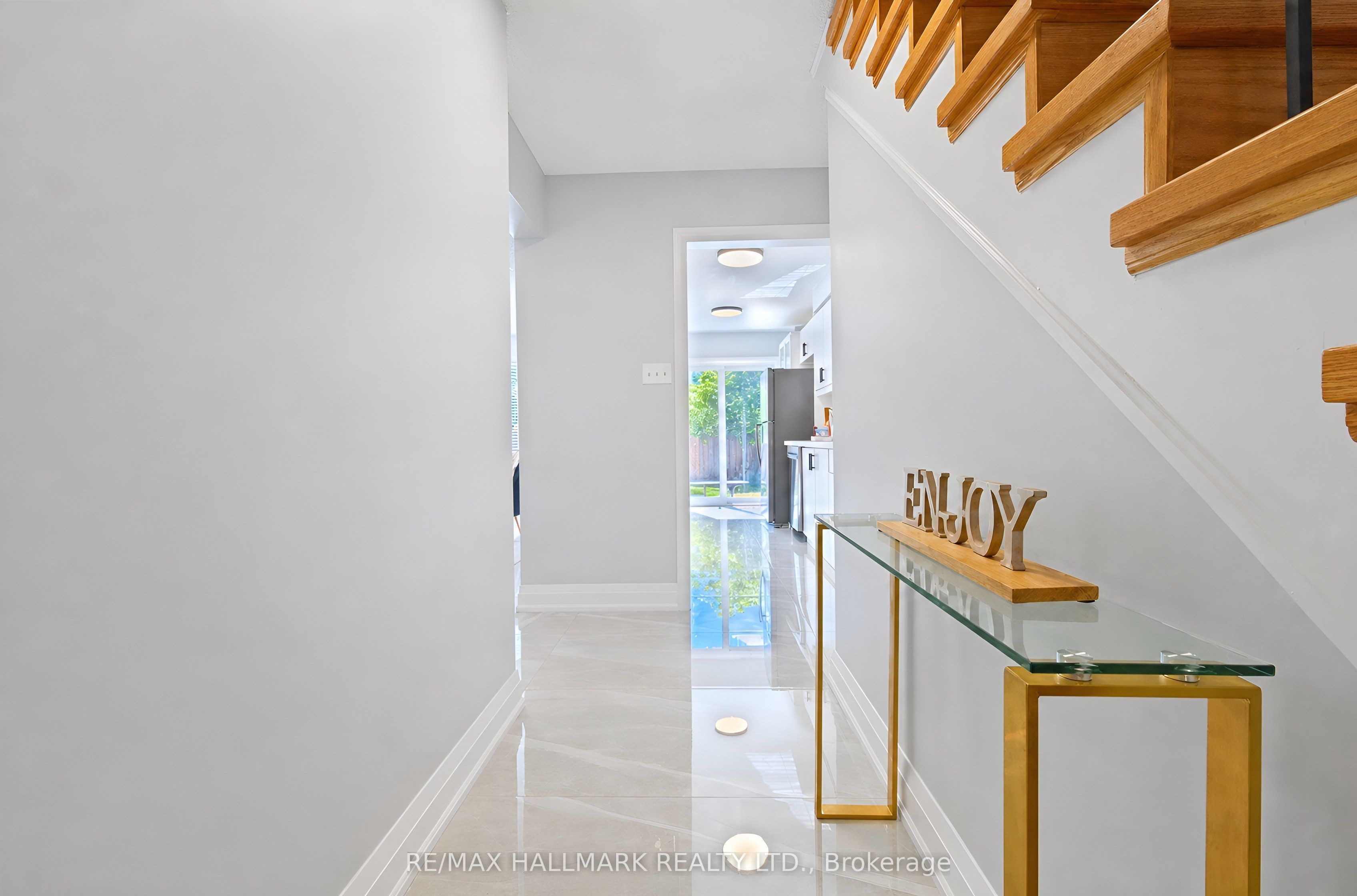 21 Penguin Lane, Brampton, ON L6R 2C1 photo 5