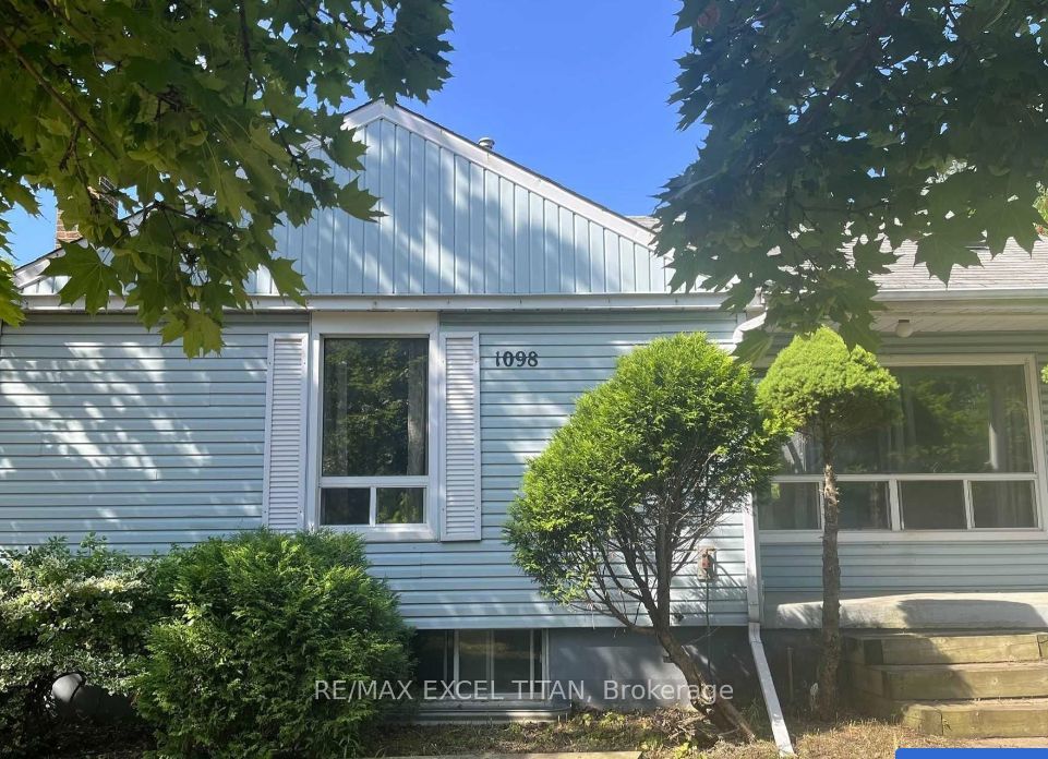 1098 Kent Avenue, Oakville, ON L6H 1Z8