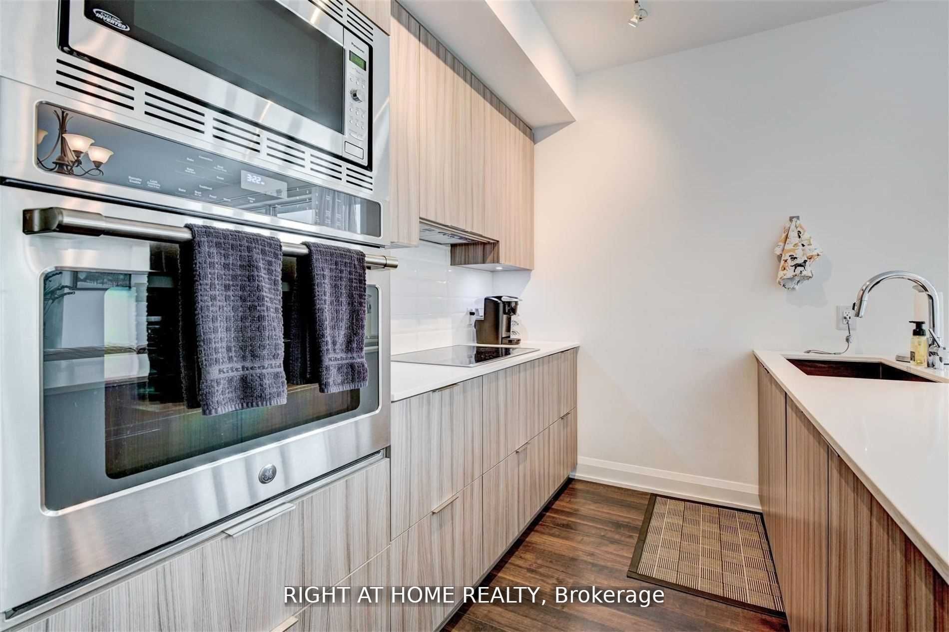 56 Annie Craig Drive 1803, Toronto, ON M8V 0C5 photo 4