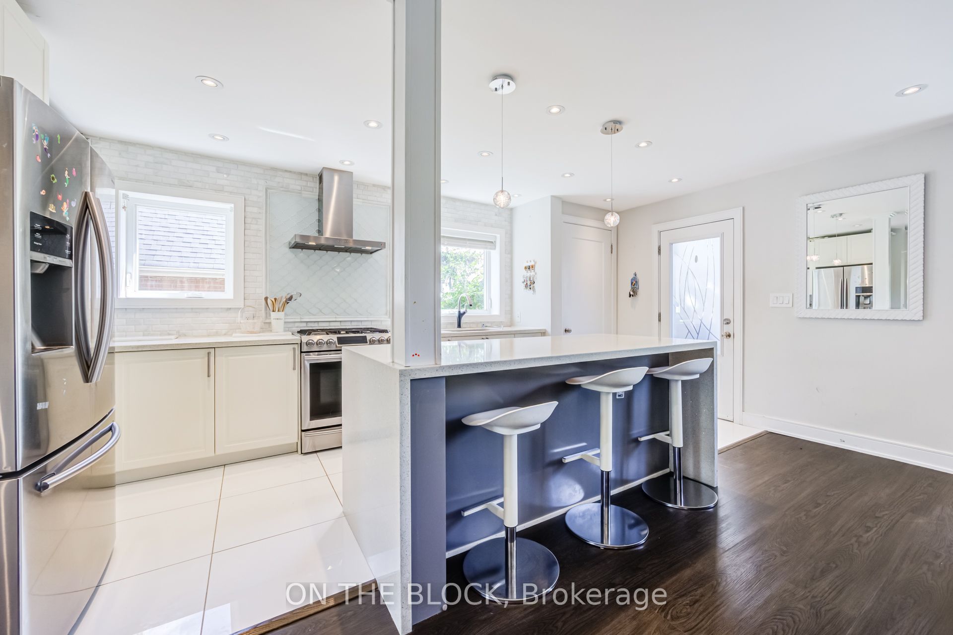 122 Allenby Avenue, Toronto, ON M9W 1T3 photo 4