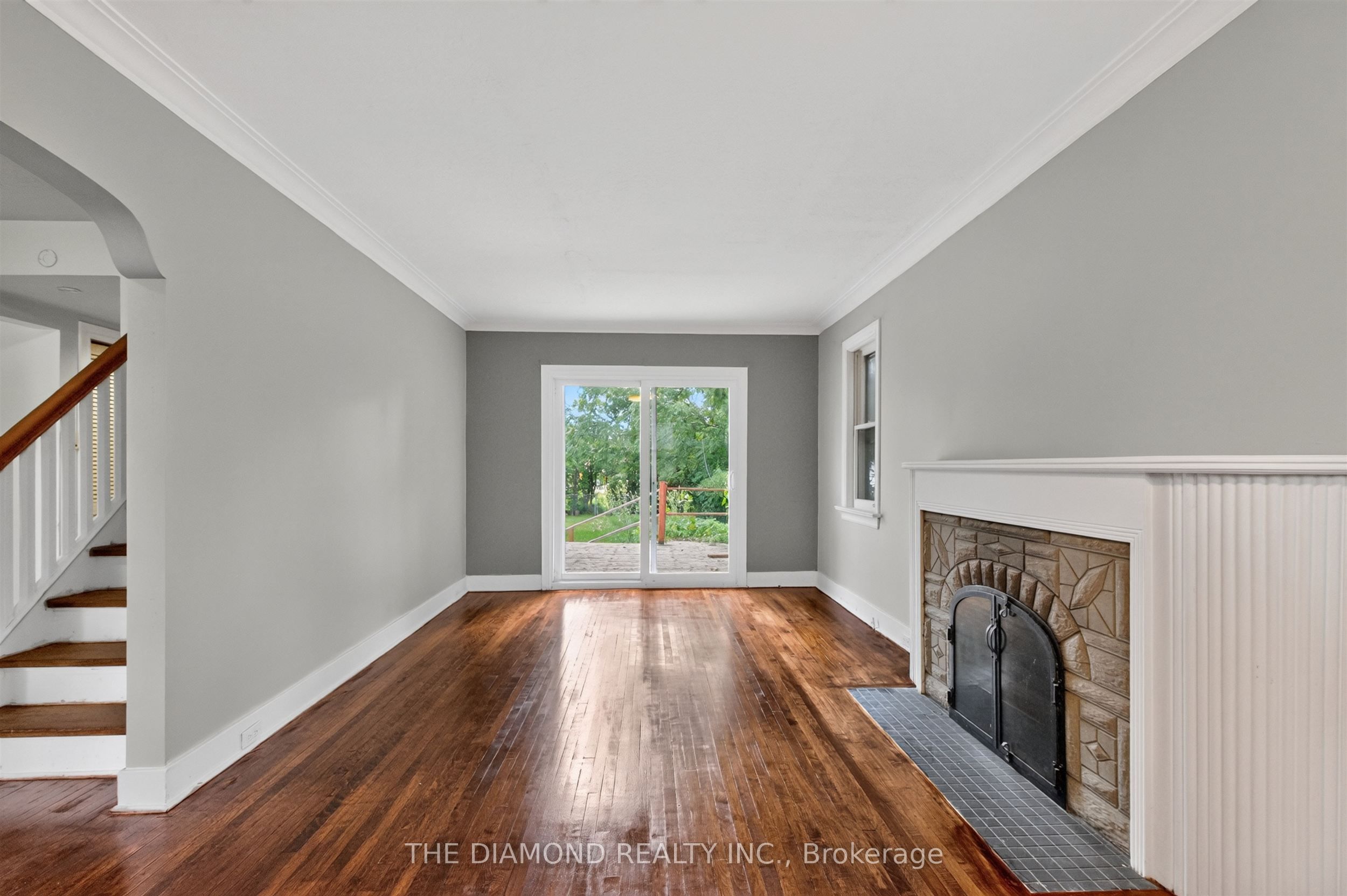 3925 Bloor Street W, Toronto, ON M9B 1L8 photo 4