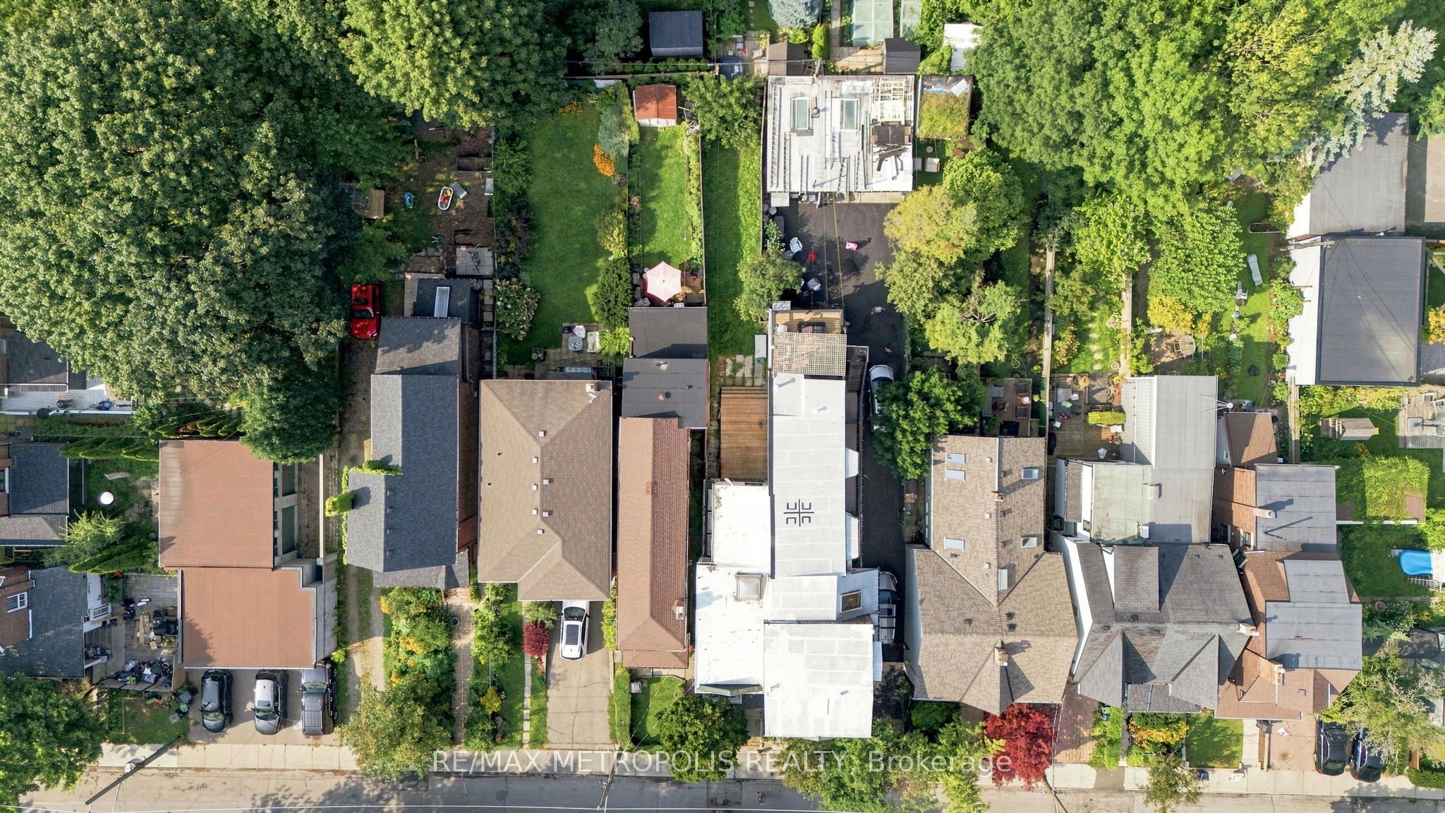 24 Marion Street, Toronto, ON M6R 1E5 photo 4