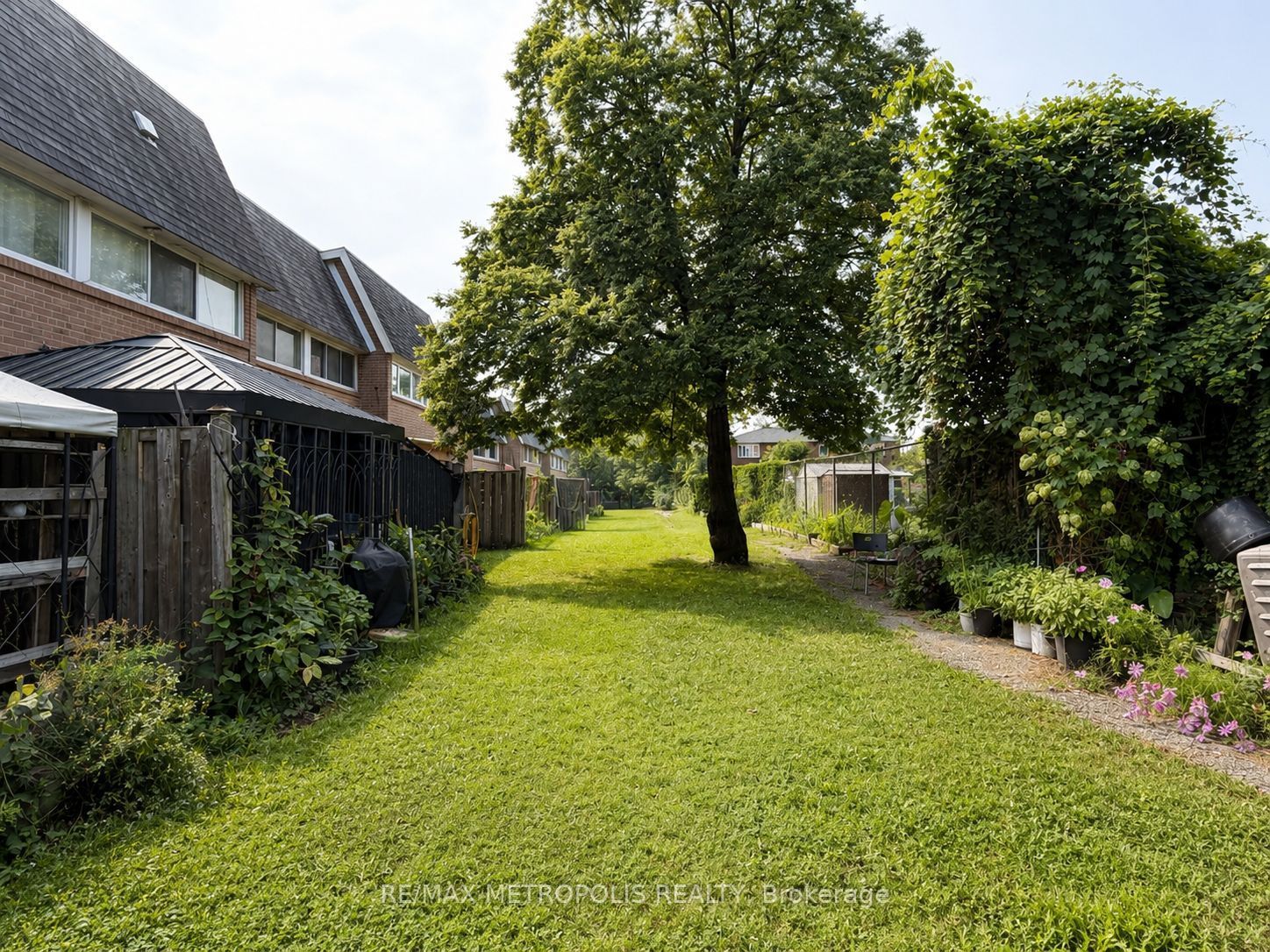 24 Enclave Mews, Toronto, ON M3M 3J6 photo 4