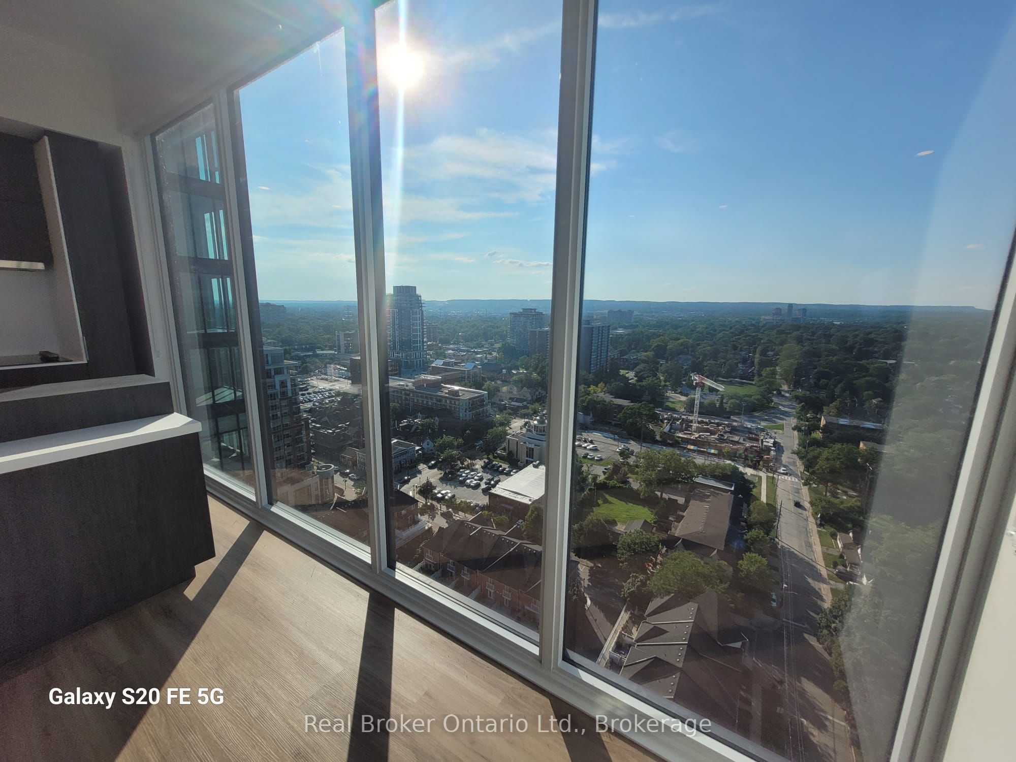 370 MARTHA Street 2202, Burlington, ON L7R 0G9 photo 4