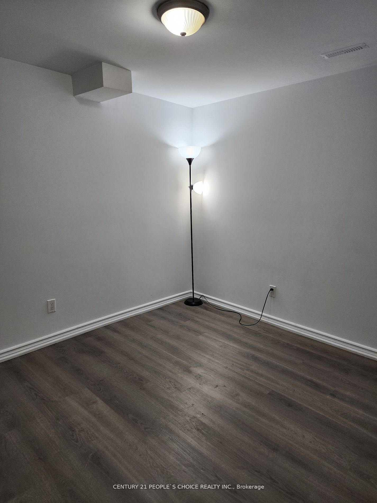 4842 Rosebush Road Bsmt, Mississauga, ON L5M 5M1 photo 5