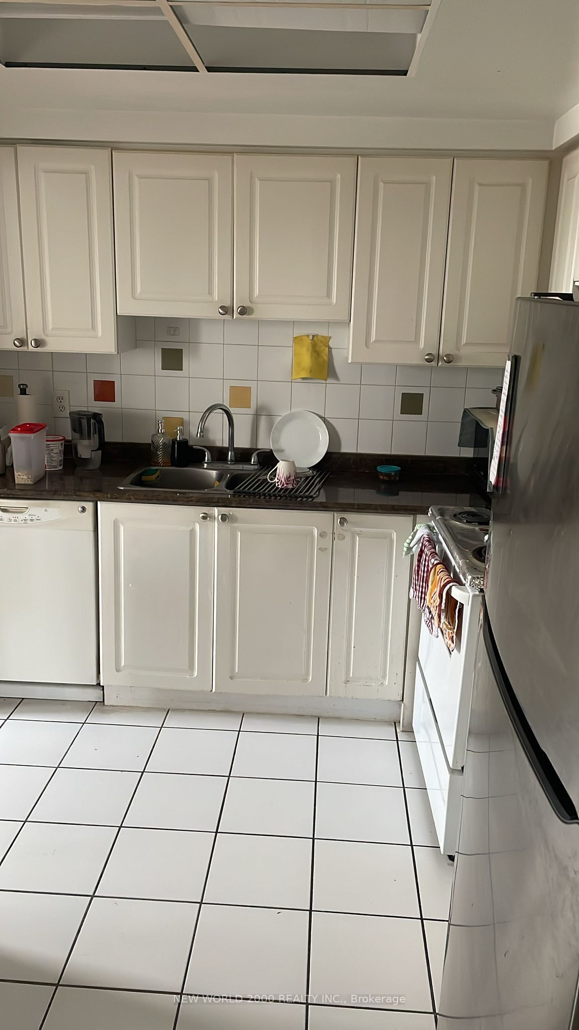 135 Hillcrest Avenue 1916, Mississauga, ON L5B 4B1 photo 5