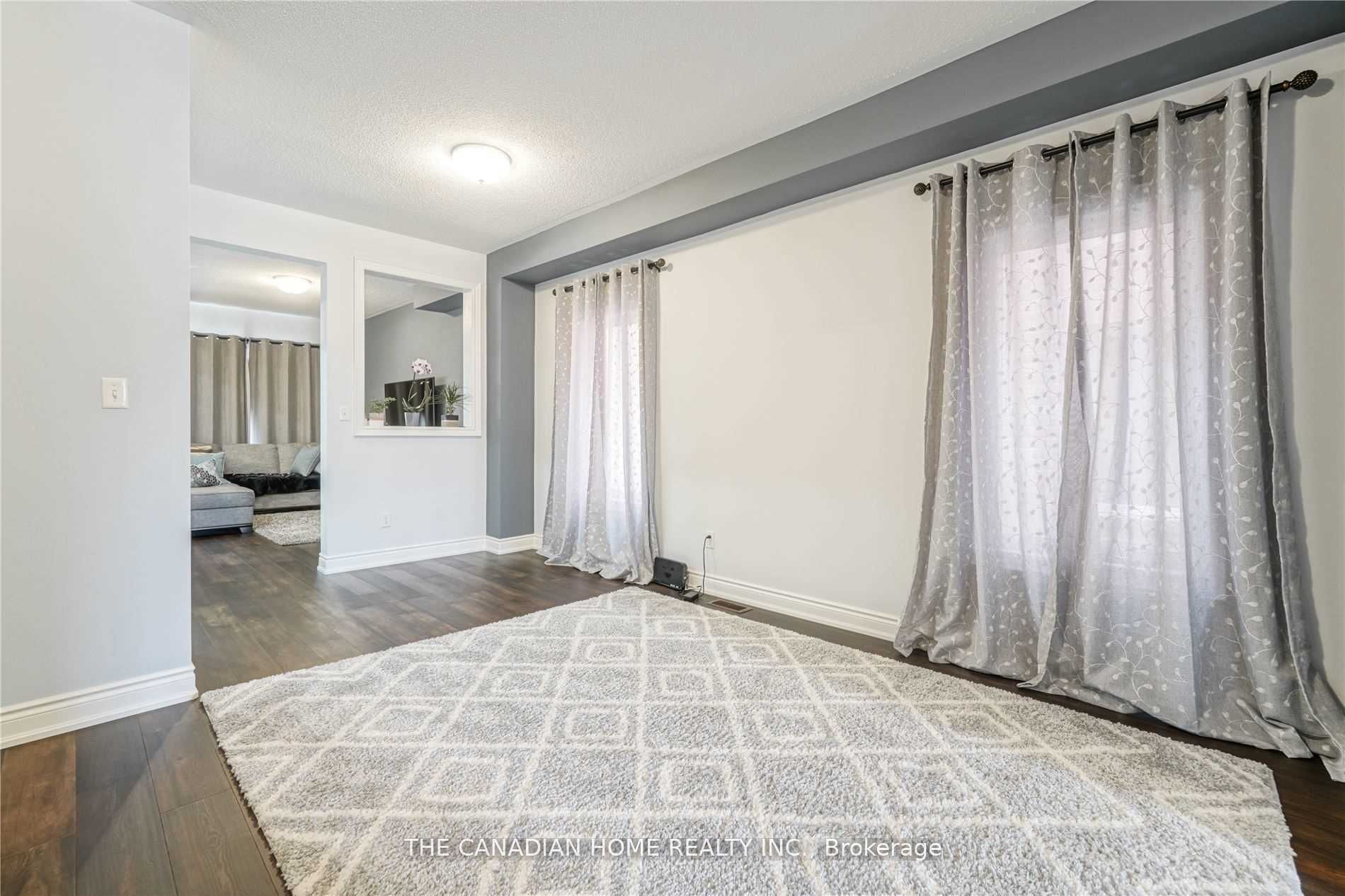 240 Brussels Avenue Upper, Brampton, ON L6Z 0E1 photo 3
