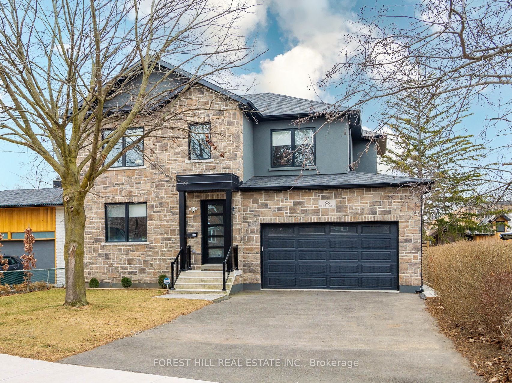 38 Thirty-First Street, Toronto, ON M8W 3E9