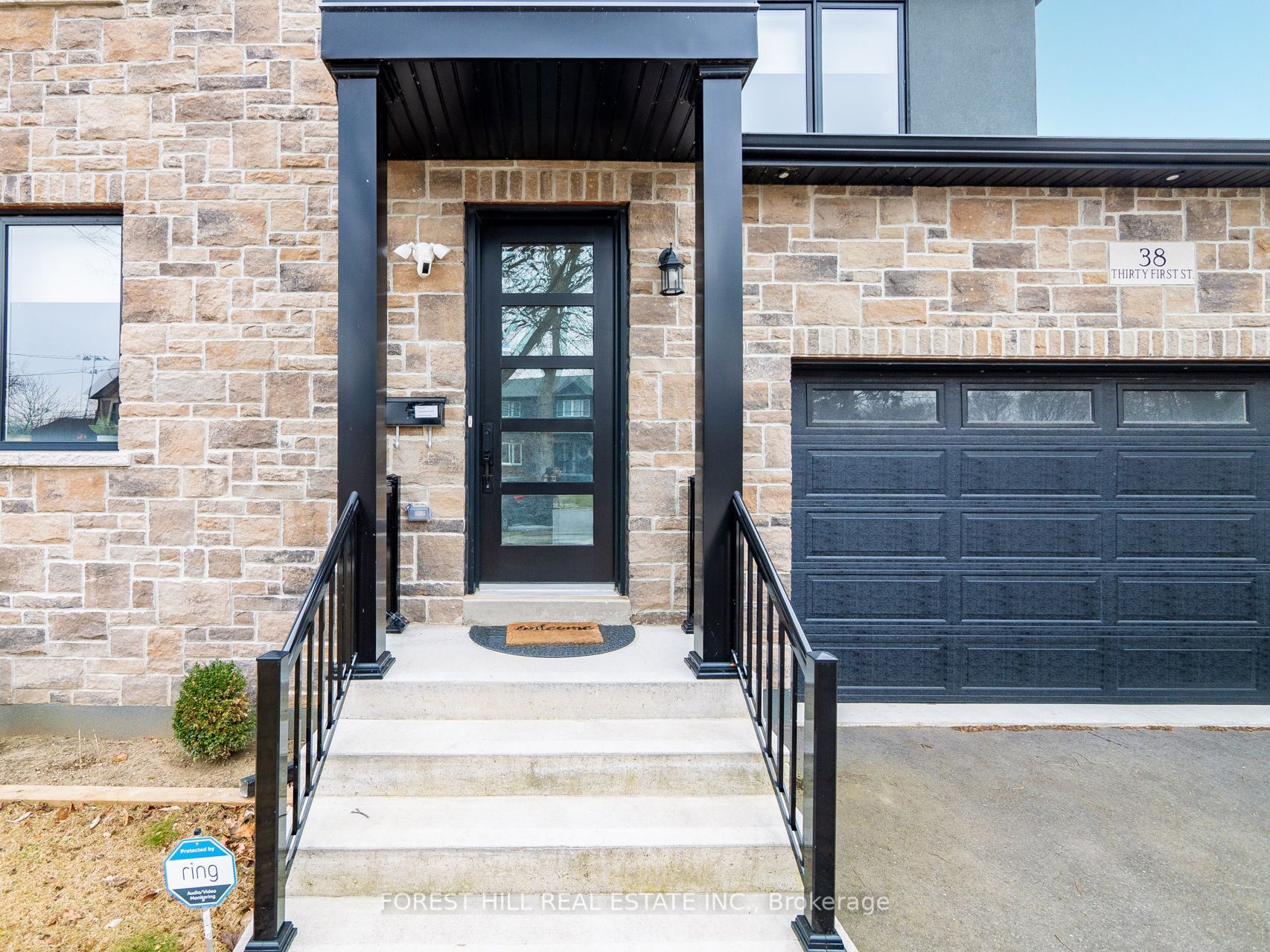 38 Thirty-First Street, Toronto, ON M8W 3E9 photo 2