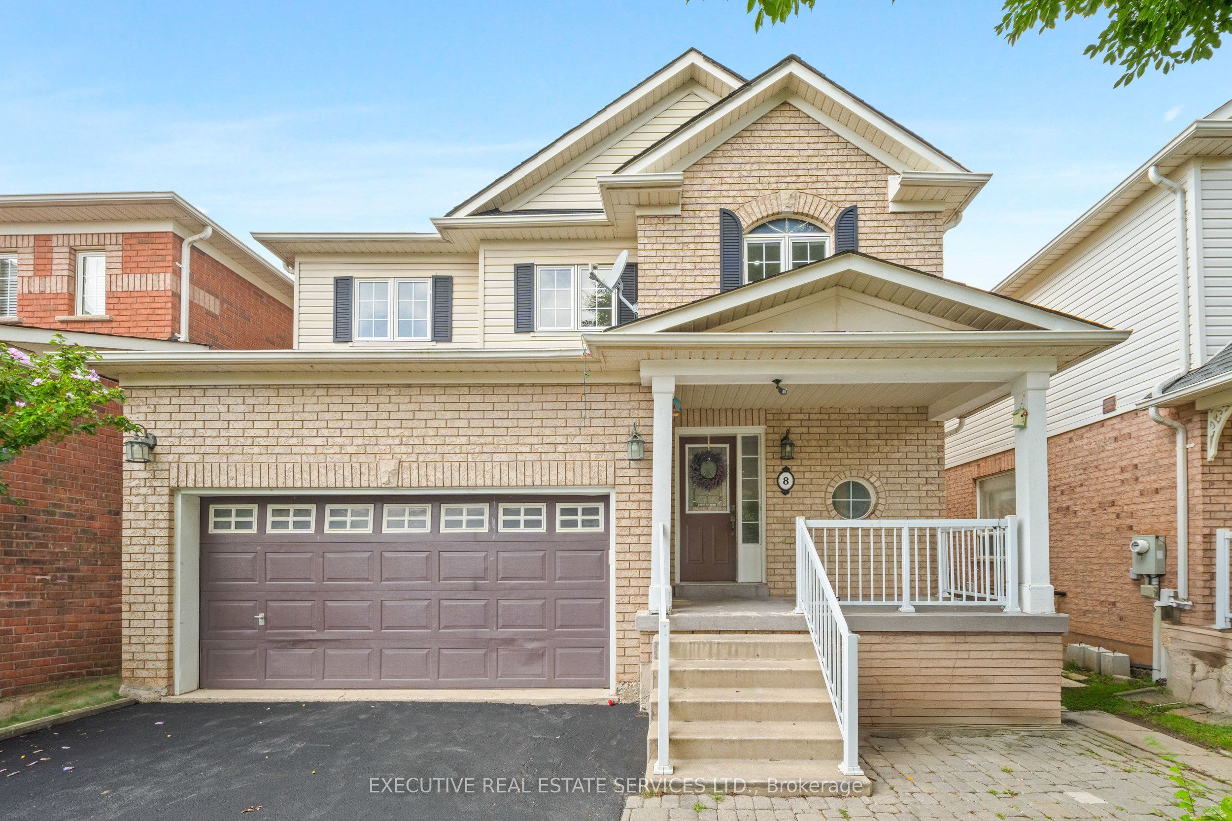 8 Spencer Drive N, Brampton, ON L7A 2A4