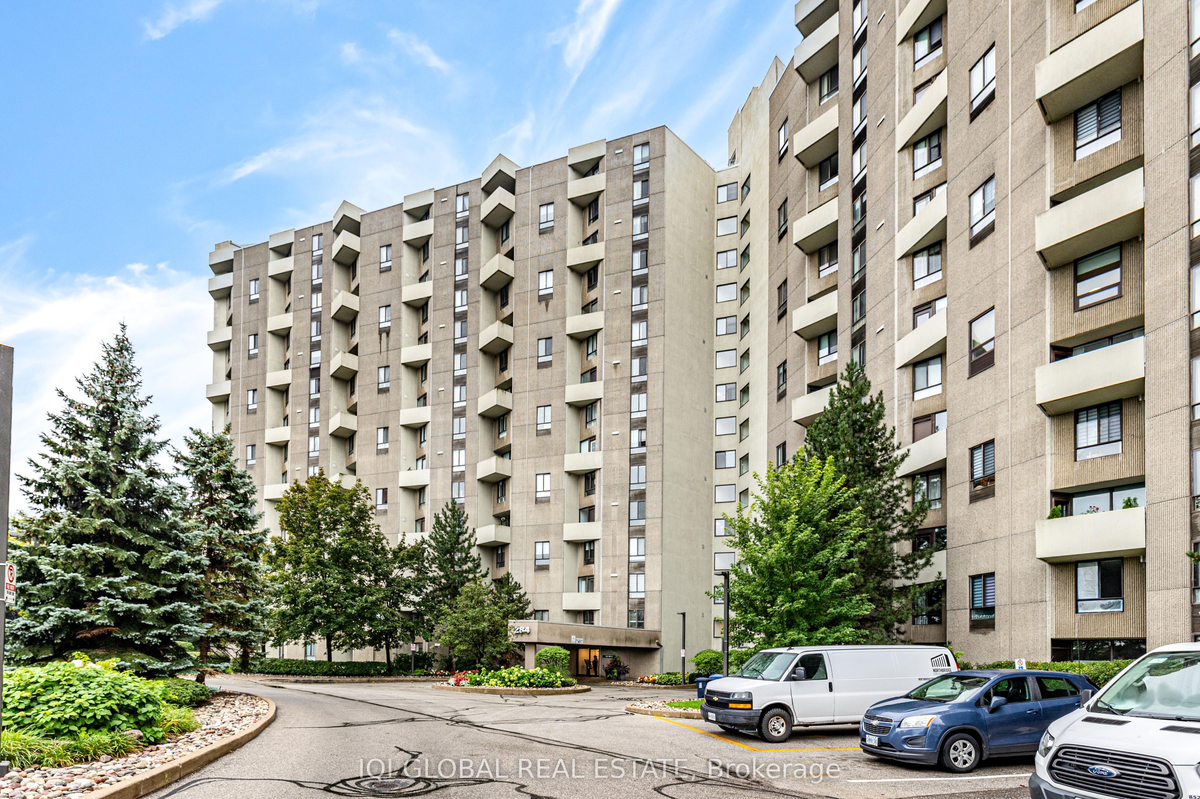 284 Mill Road C2, Toronto, ON M9C 4W6