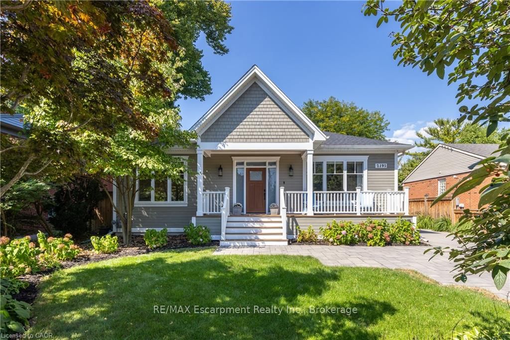 2195 Courtland Drive, Burlington, ON L7R 1S2 photo 2