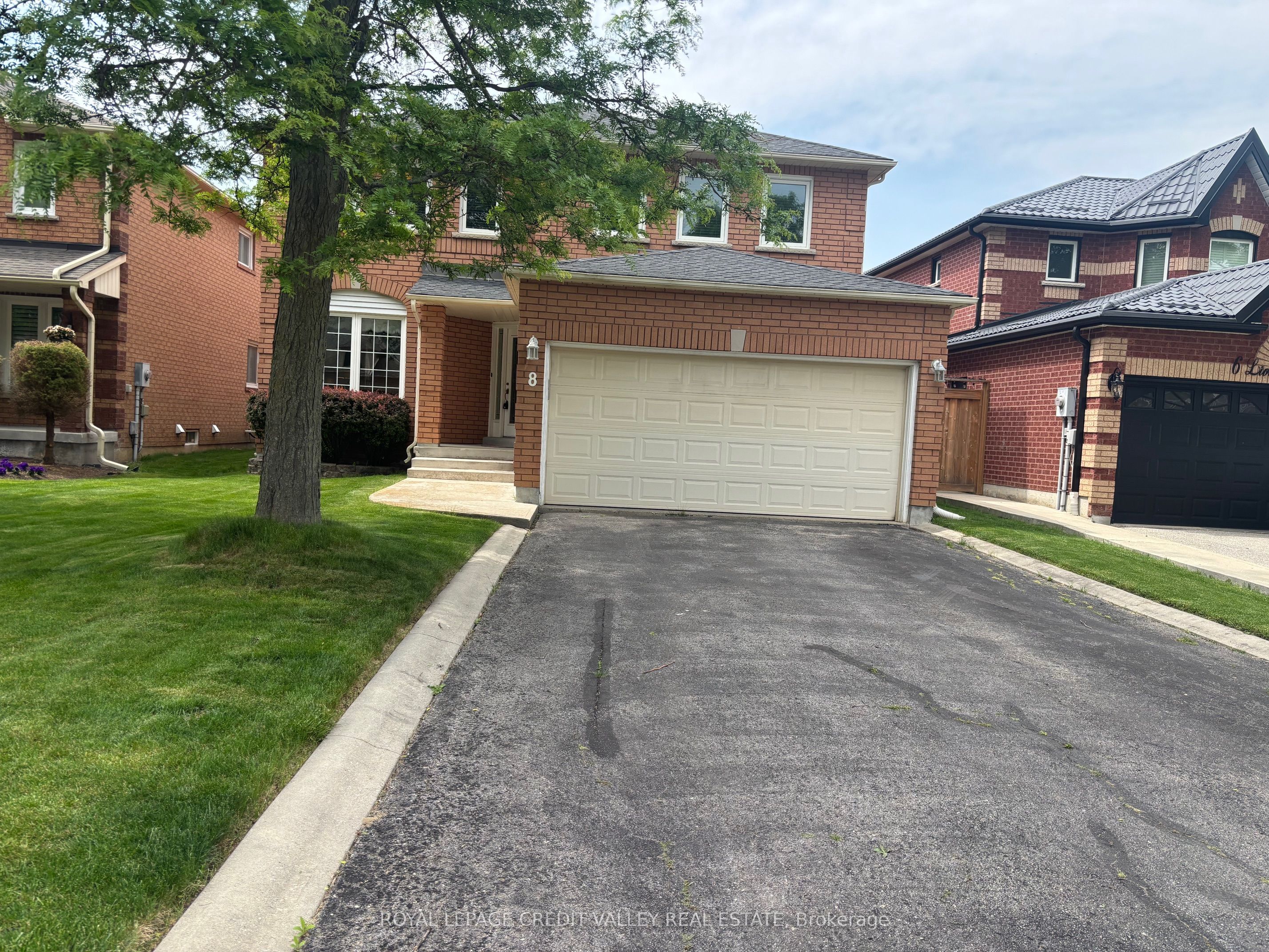 8 Livingston Drive, Caledon, ON L7C 1A7 photo 3