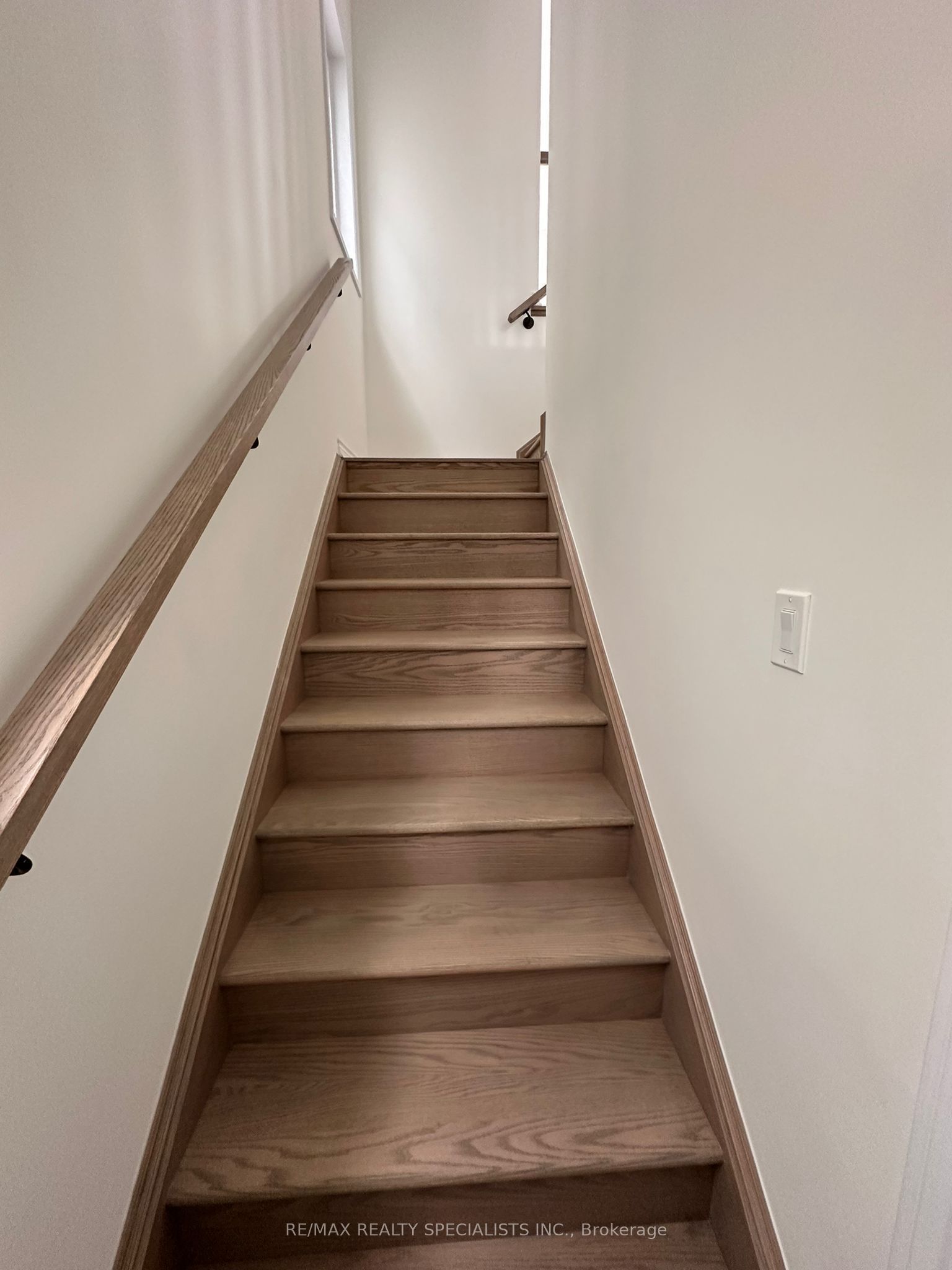 26 THORNBIRD Crescent UPPER, Brampton, ON L6V 3N5 photo 5