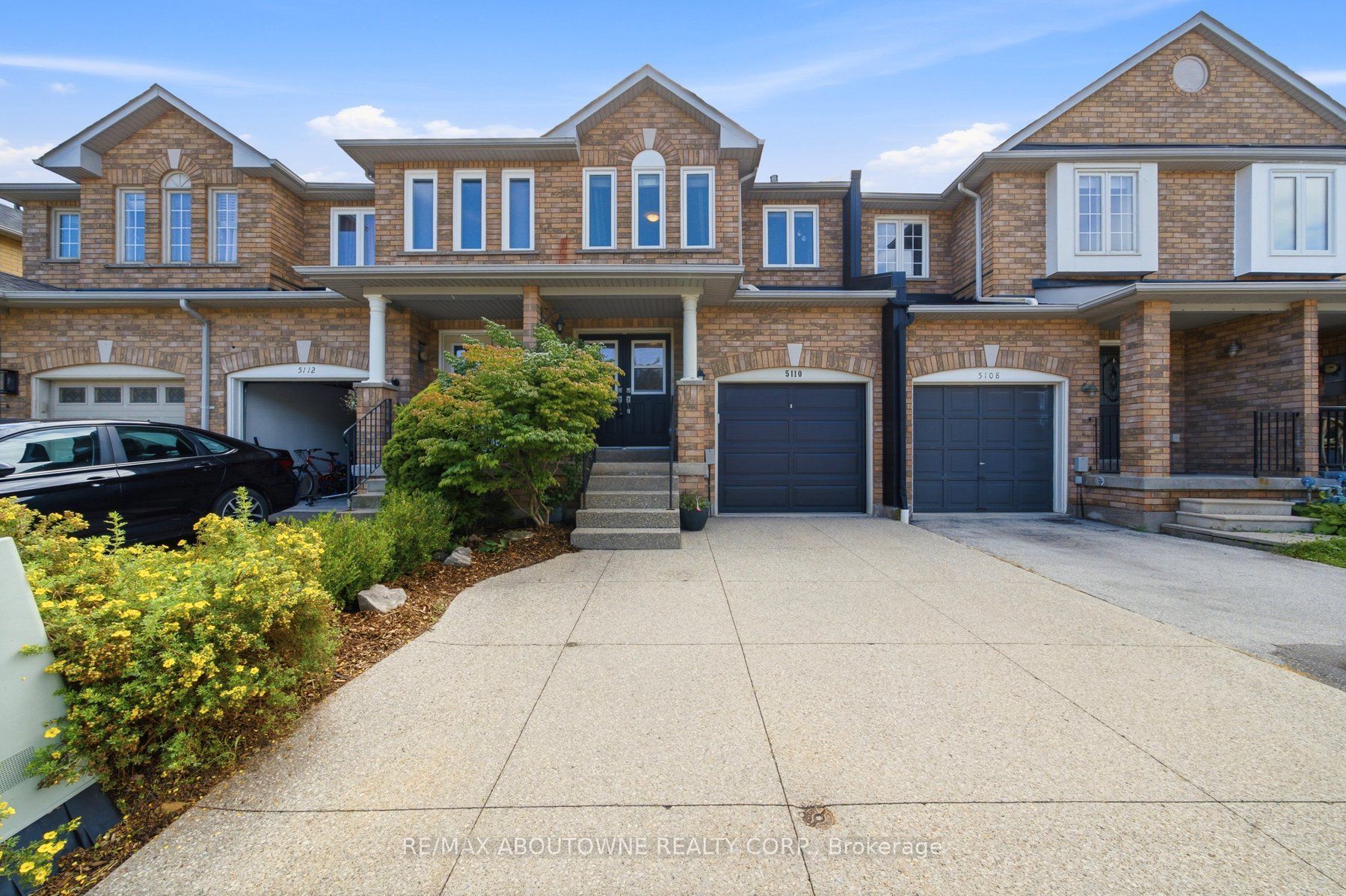 5110 Falconcrest Drive, Burlington, ON L7L 6K5