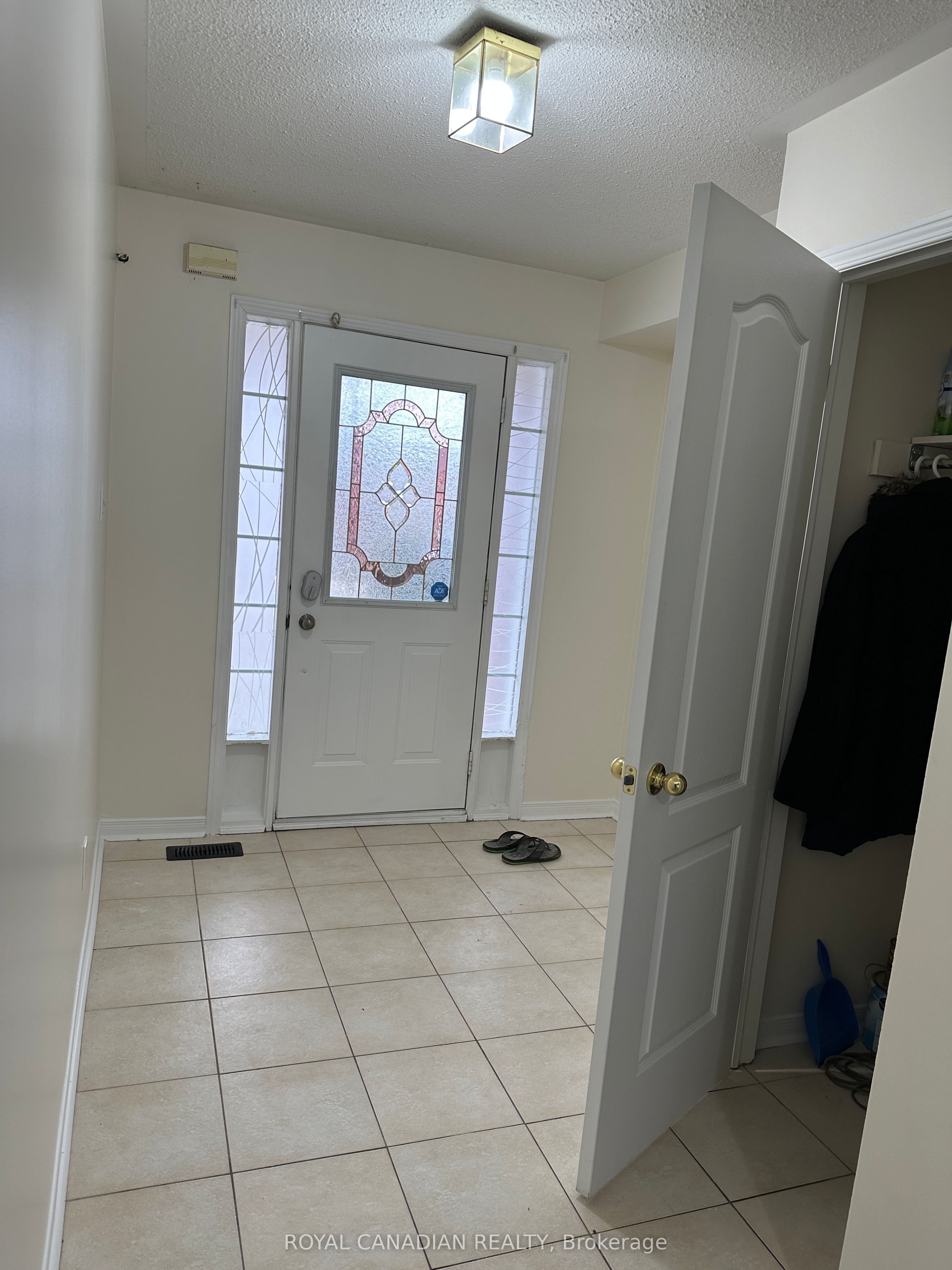 525 Novo Star Drive 60, Mississauga, ON L5W 1X8 photo 2