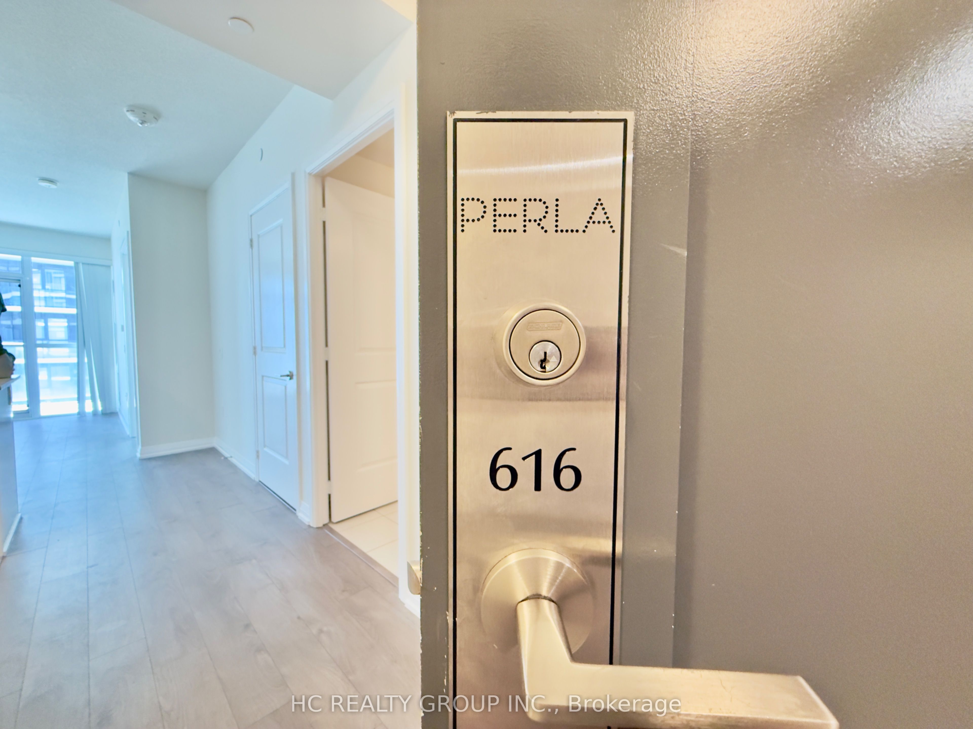 35 Watergarden Drive 616, Mississauga, ON M1S 0C2 photo 2