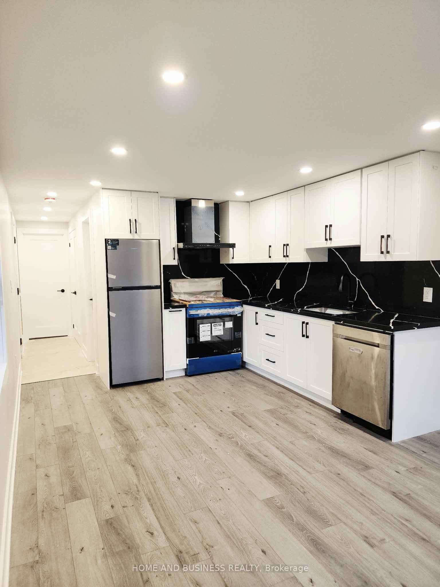 5651 Turney Drive Upper, Mississauga, ON L5M 1A1 photo 2