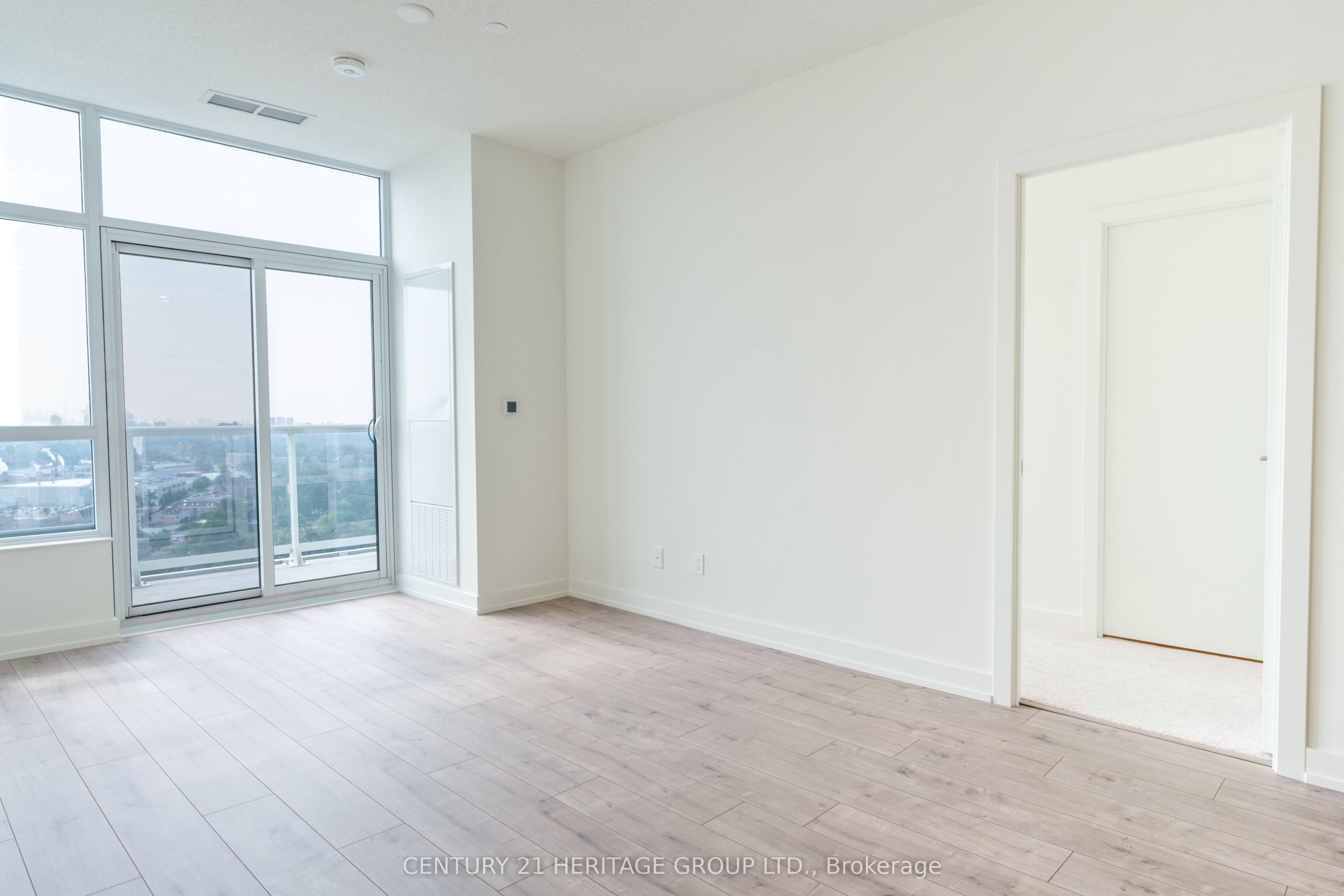 10 Wilby Crescent 2202, Toronto, ON M9N 0B6 photo 4