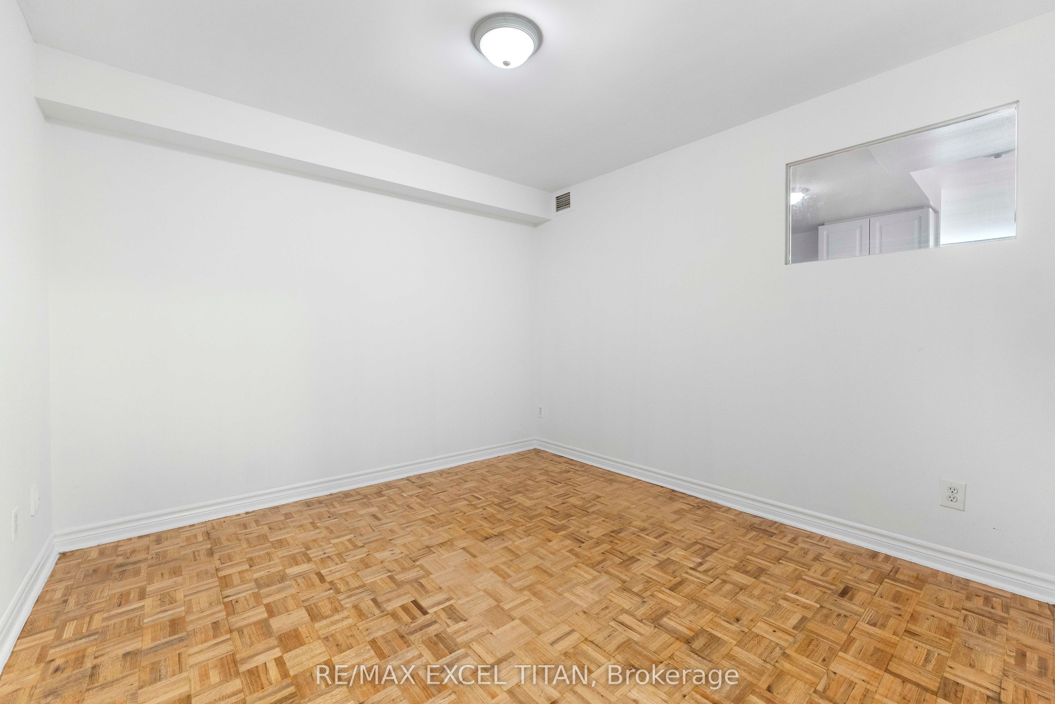 1407 Dupont Street 316, Toronto, ON M6H 4J7 photo 4