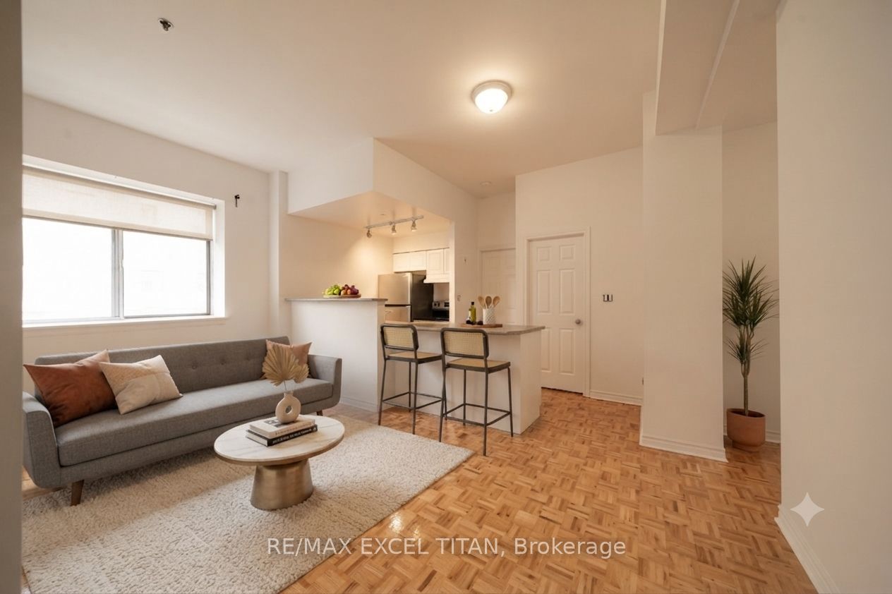 1407 Dupont Street 204, Toronto, ON M6H 4J7 photo 2
