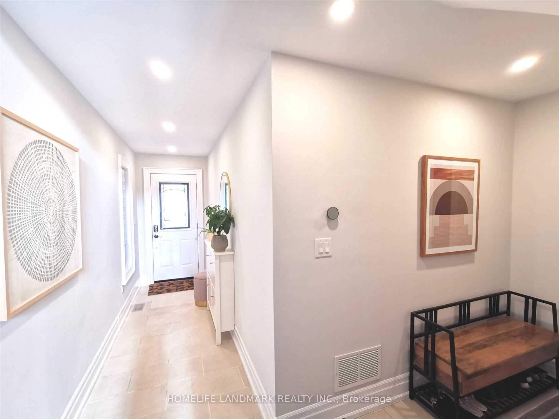 14A Gort Avenue, Toronto, ON M8W 3Y5 photo 5