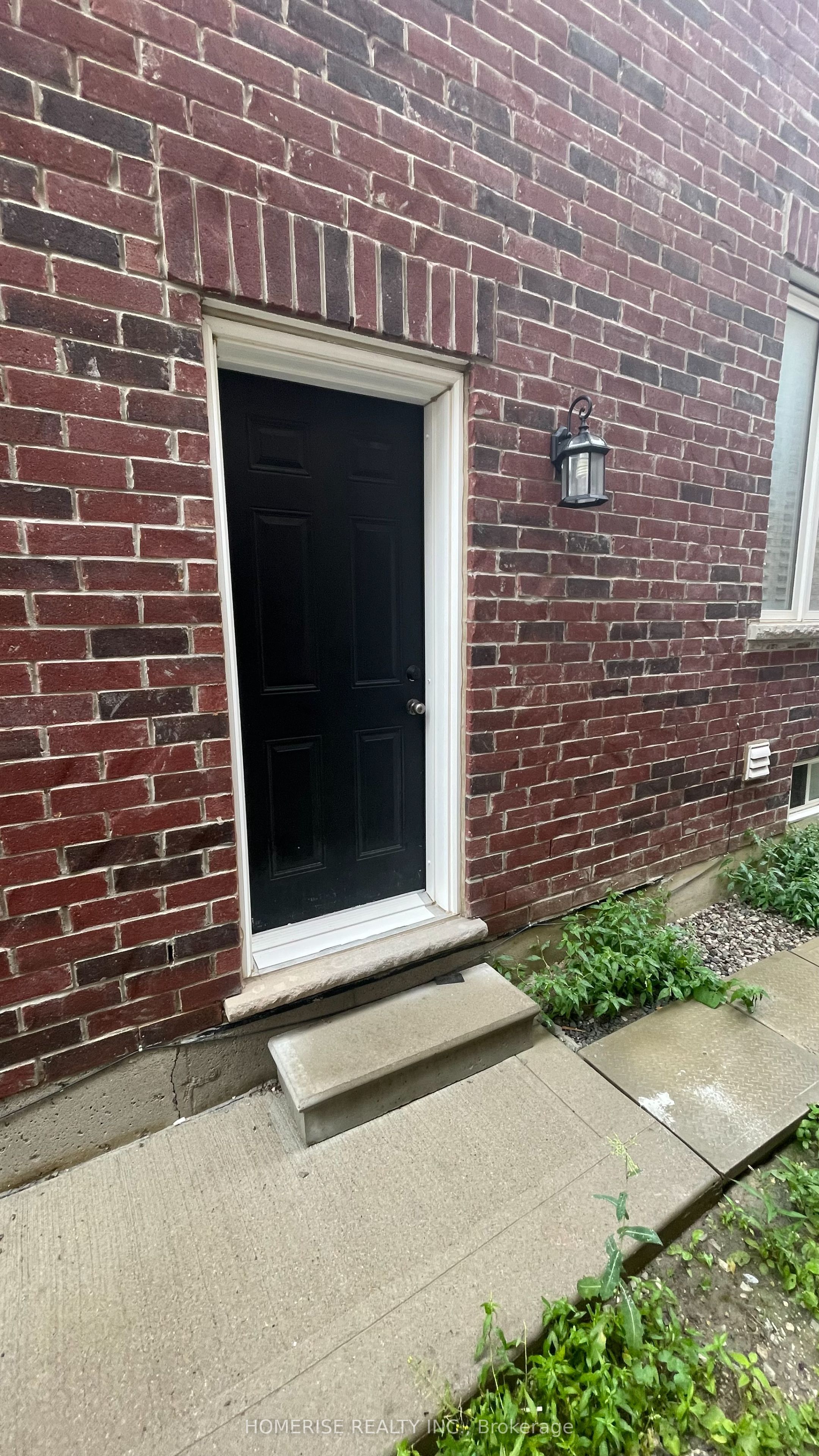 55 Baffin Crescent BSMT, Brampton, ON L7A 4L1