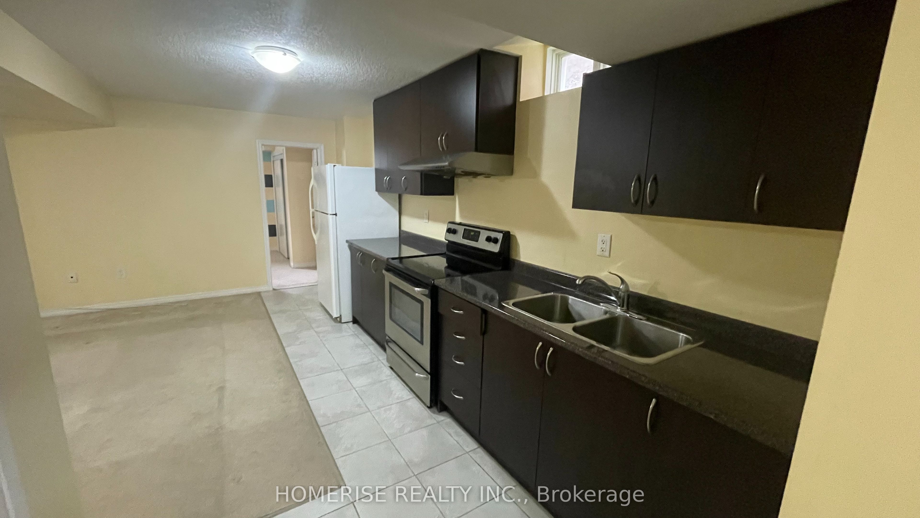 55 Baffin Crescent BSMT, Brampton, ON L7A 4L1 photo 2